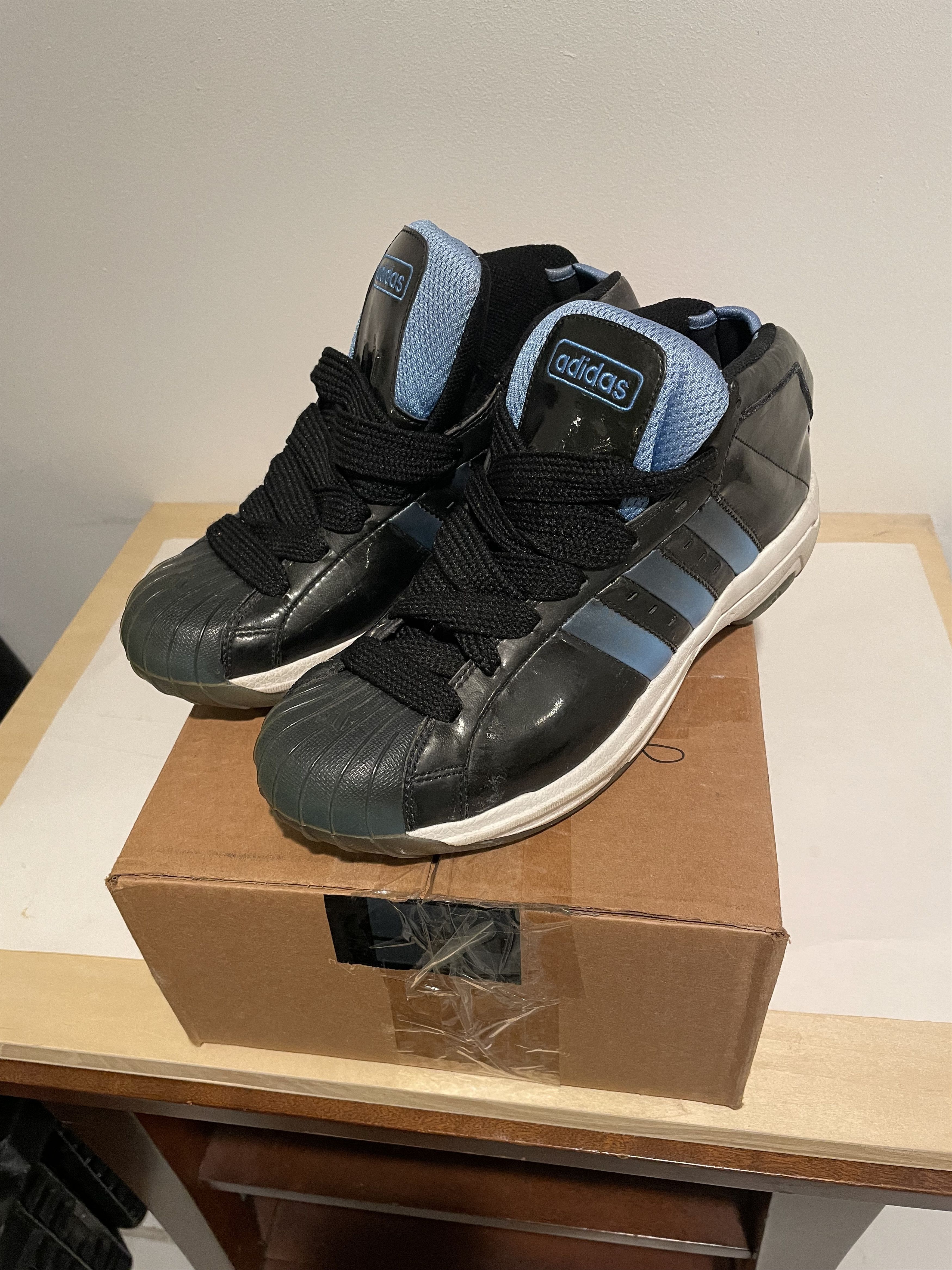 Adidas Retro Adidas Size US 10.5 / EU 43-44 - 1 Thumbnail