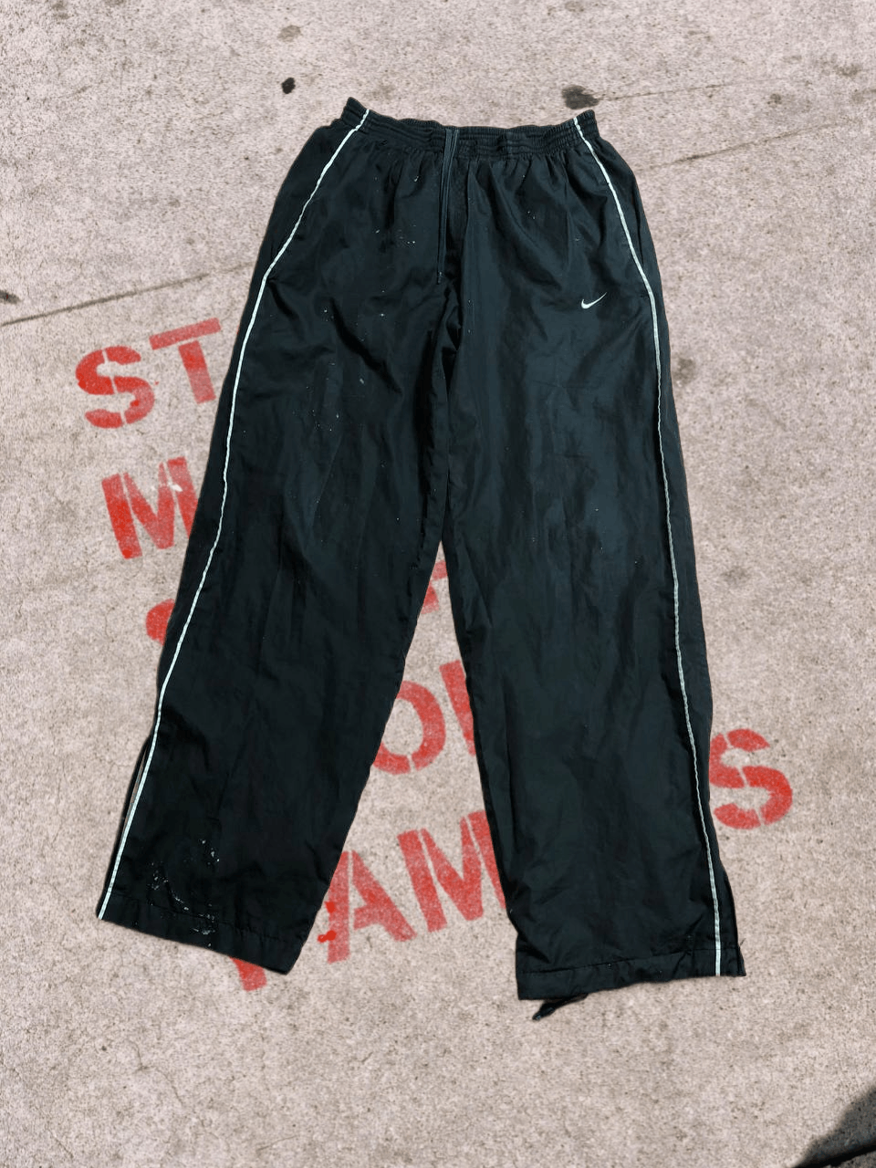 Nike Vintage Nike Track Pants Y2K Size US 32 / EU 48 - 1 Thumbnail