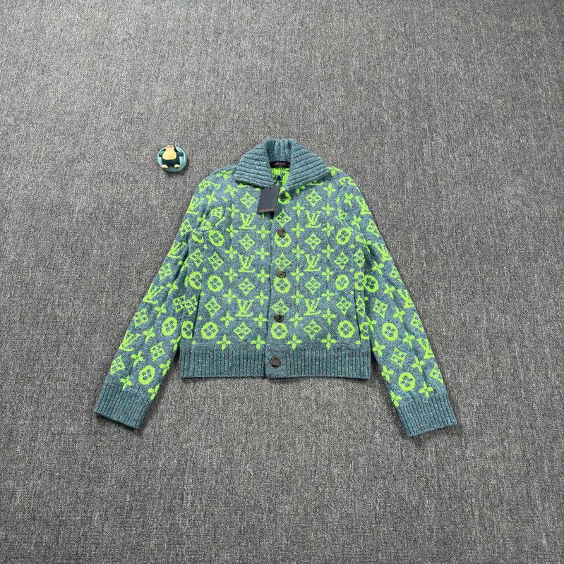 Louis Vuitton Louis Vuitton Green Wool Cardigan for Men 0089 Size US L / EU 52-54 / 3 - 1 Thumbnail