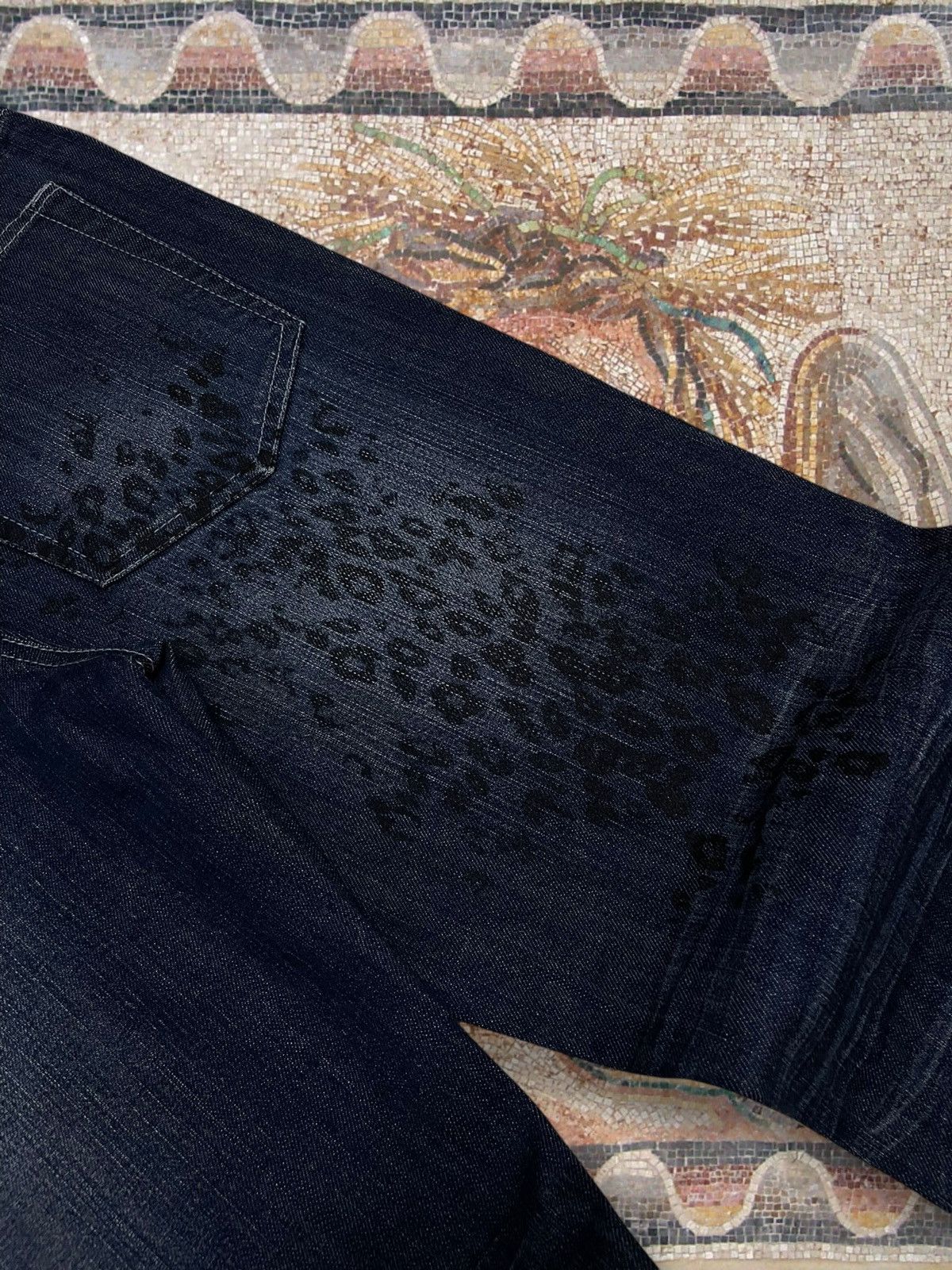 Japanese Brand Vintage Og 1990s Designer Japan Rubik Leopard Print Denim Size US 32 / EU 48 - 15 Thumbnail