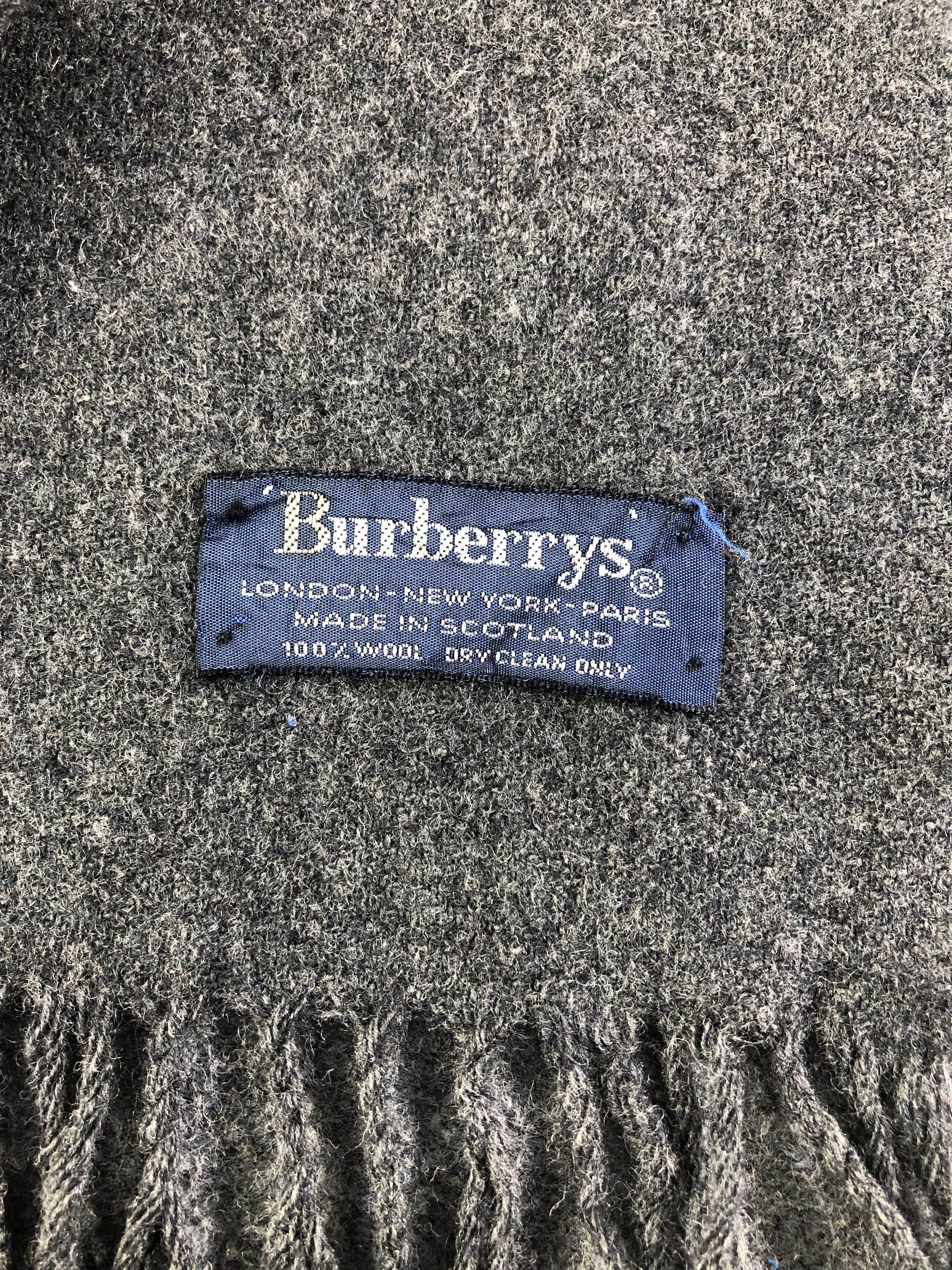 Burberry Burberry Plain Scarf / Muffler / Neckwear Size ONE SIZE - 4 Thumbnail