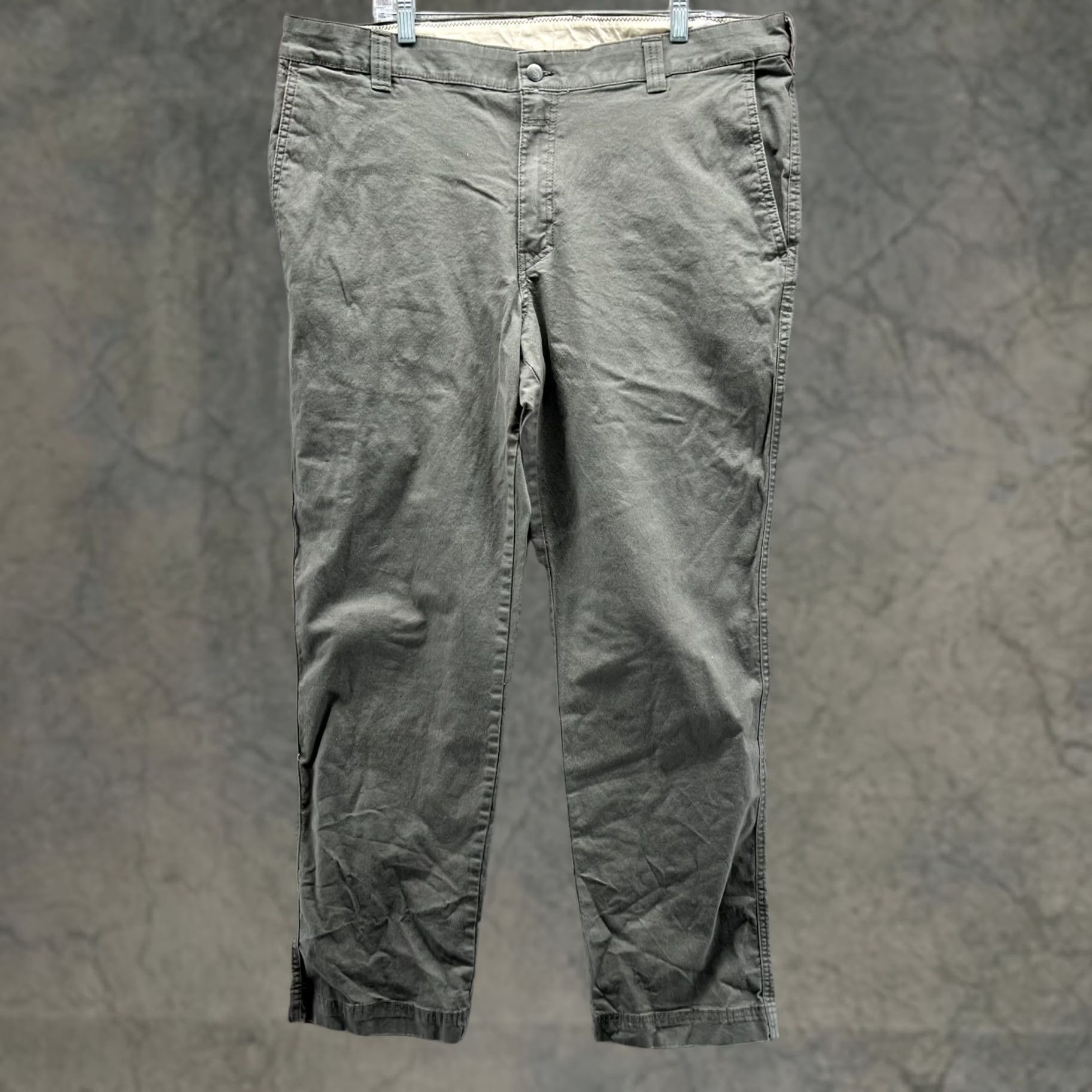 Vintage Columbia Pants Mens 40x32 Regular Khaki Chino Flat Front Straight Inseam 32 Beige Size US 40 / EU 56 - 1 Thumbnail