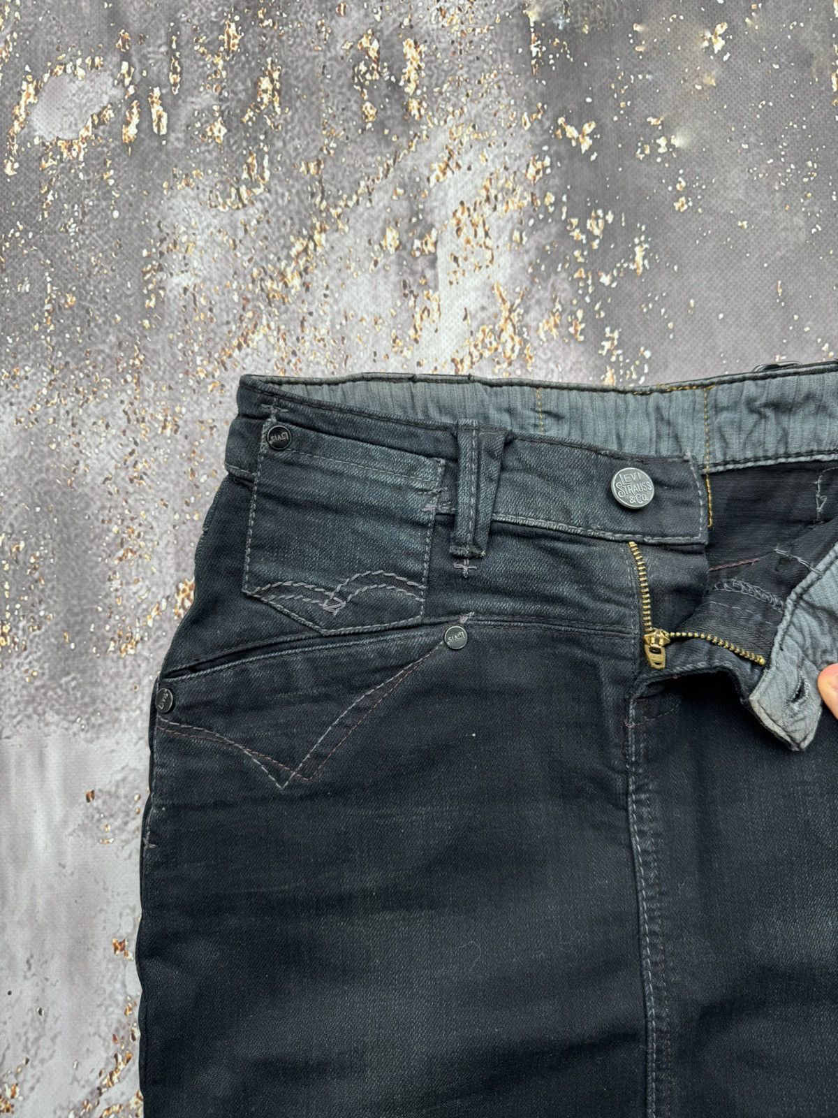 Levi's × Vintage Levi’s Vintage Bondage Denim Midi Skirt Size 25" / US 0 / IT 36 - 5 Thumbnail