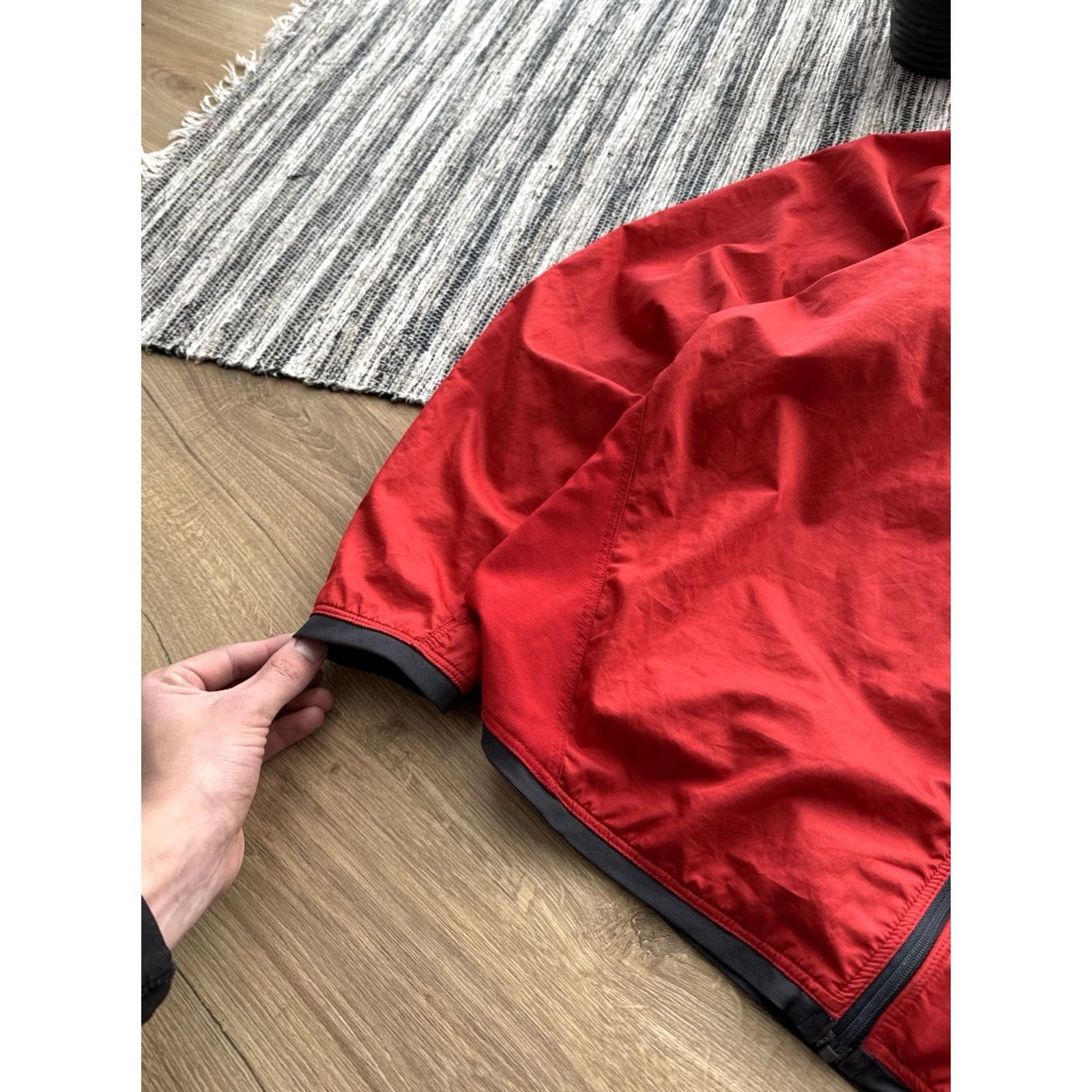 Nike ACG VINTAGE Nike ACG Windbreaker Clothing Jacket Mens M Red 90s Outdoor Retro USA Size US M / EU 48-50 / 2 - 7 Thumbnail