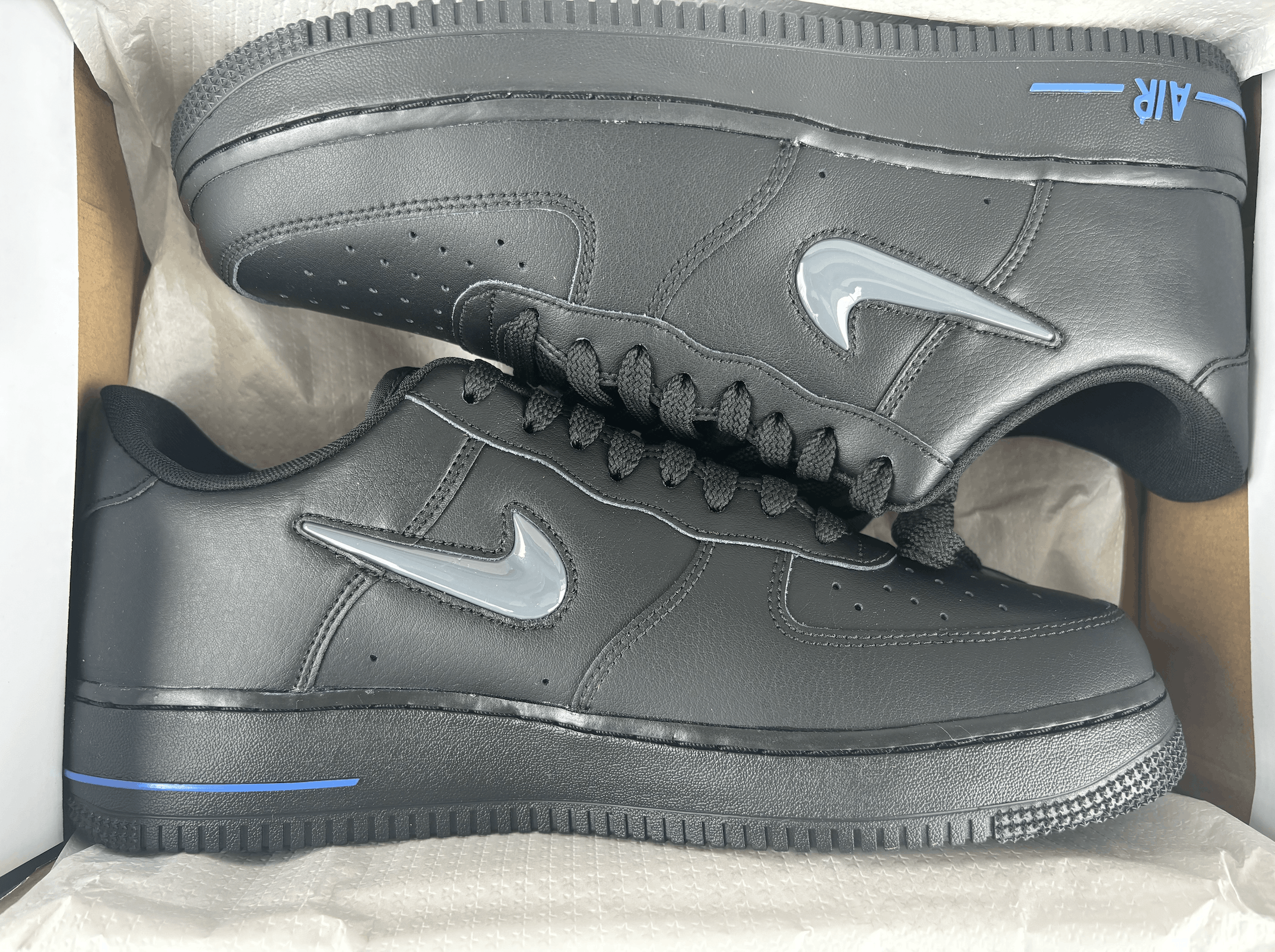 Nike AIR FORCE 1 JEWEL Size US 10 / EU 43 - 9 Thumbnail