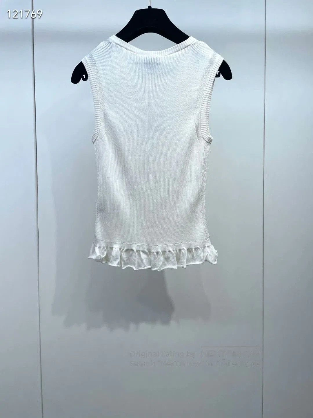 Chanel Chanel 23S Ruffle Knit Vest. Size XS / US 0-2 / IT 36-38 - 2 Thumbnail