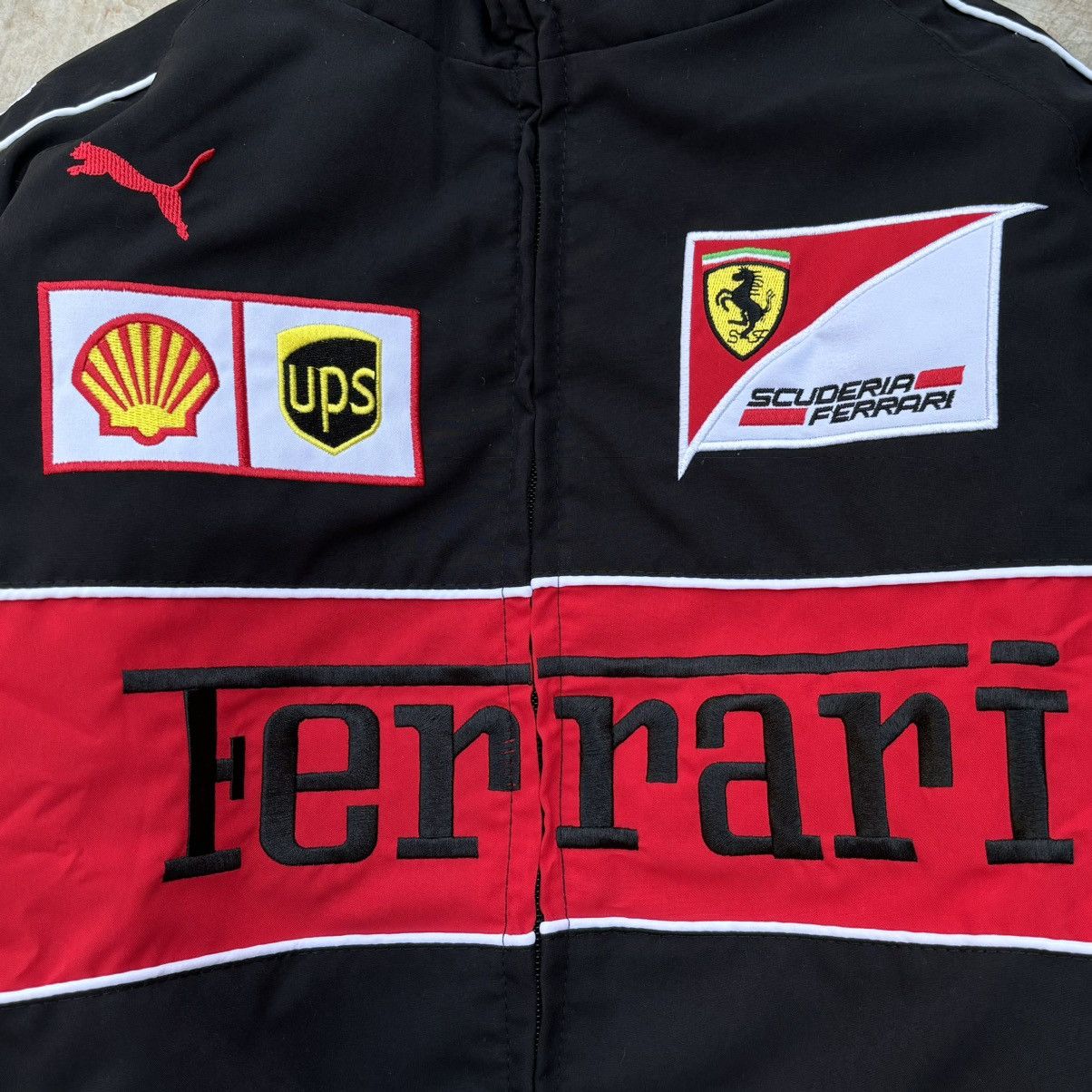 Ferrari Crazy Vintage 90s Ferrari Racing Jacket Size US L / EU 52-54 / 3 - 5 Thumbnail