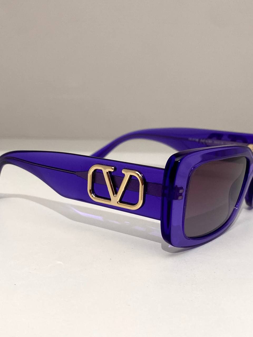 Valentino Valentino V Logo Signature Rectangular Oversized Sunglasses Size ONE SIZE - 7 Thumbnail
