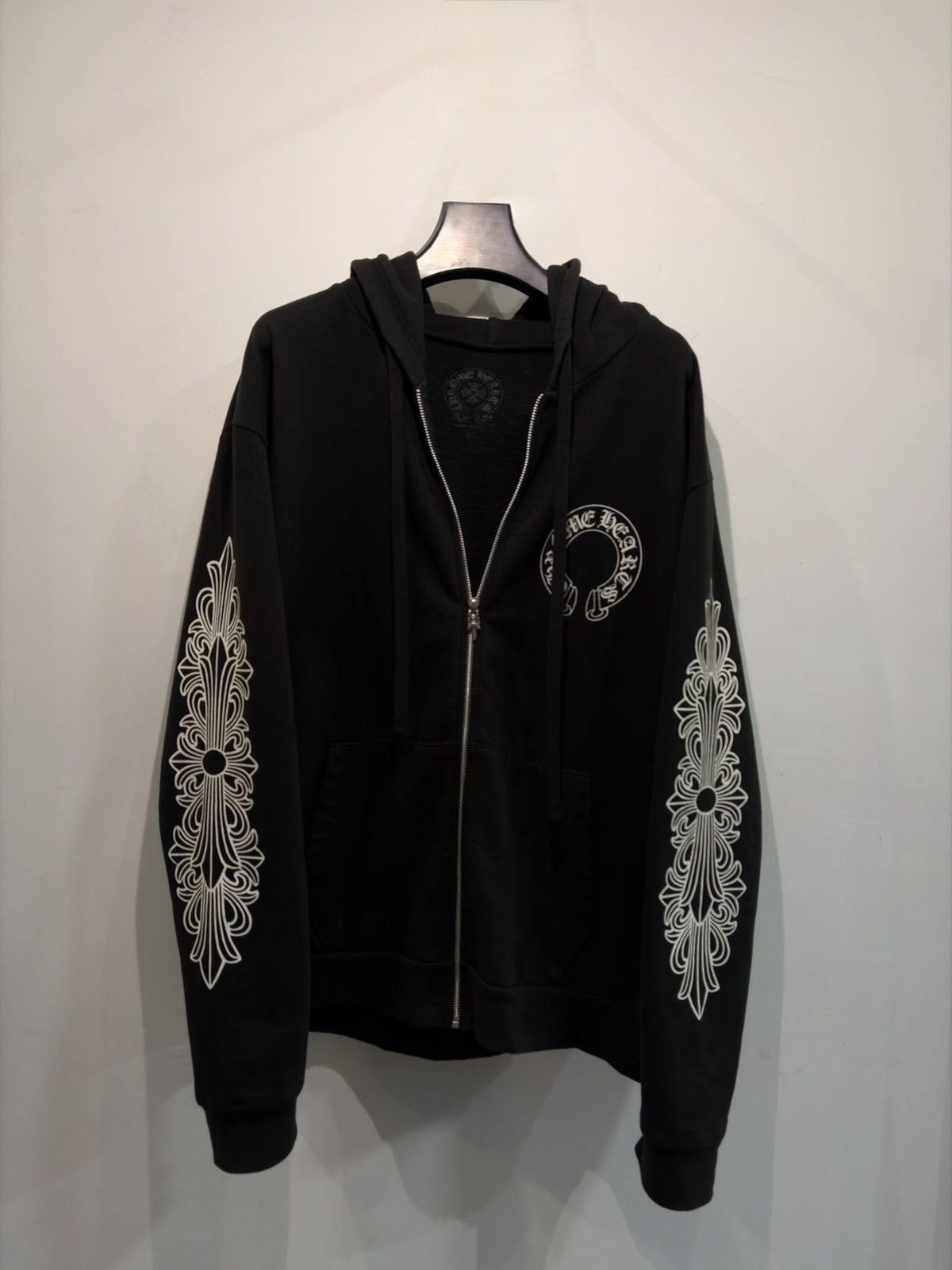 Chrome Hearts Chrome Hearts Horseshoe Floral Cross Sleeve Zip Up Hoodie Size US L / EU 52-54 / 3 - 2 Thumbnail