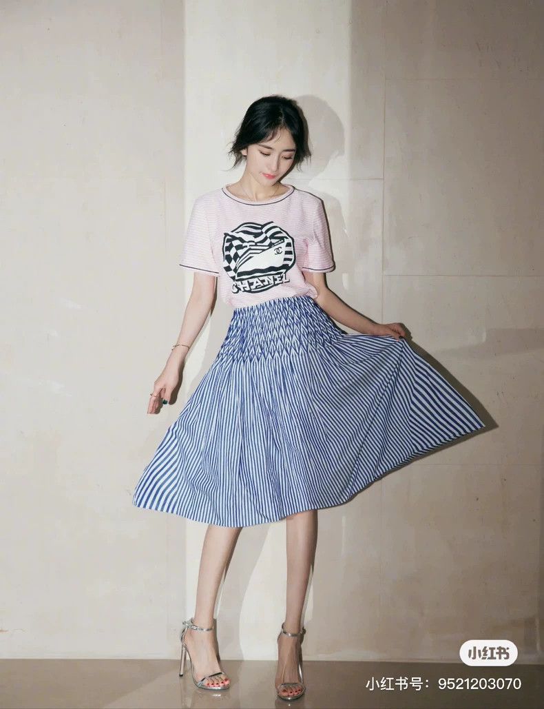 Chanel Chanel Striped short skirt Size 42" / US 20 - 8 Thumbnail