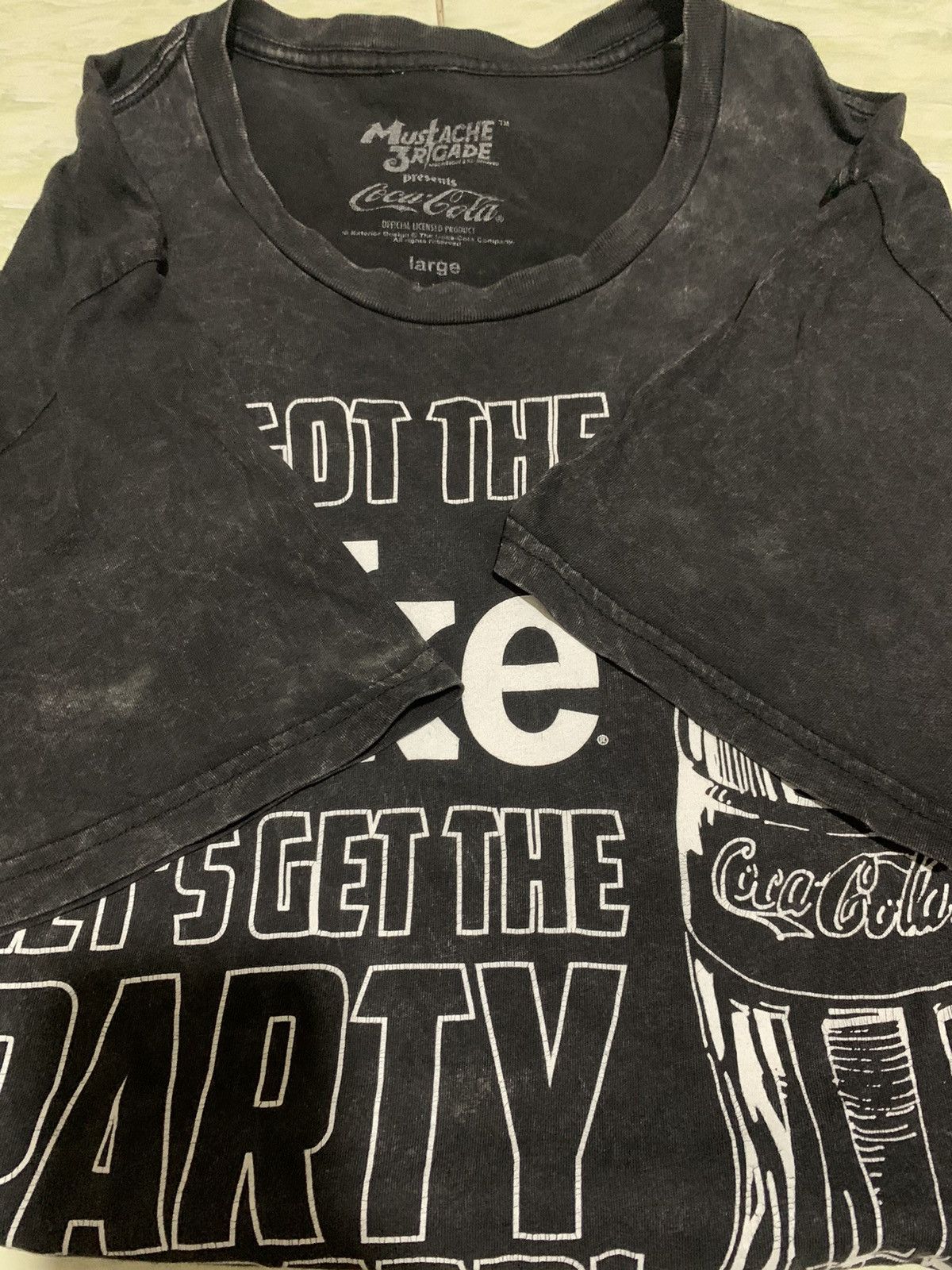 Coca Cola × Other Vintage Y2K Coca-cola big print Tee Size US L / EU 52-54 / 3 - 7 Thumbnail