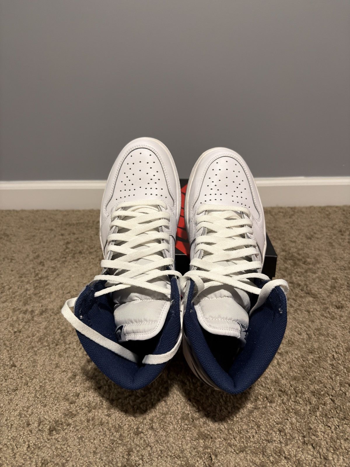 Jordan Brand 2016 Air Jordan 1 High OG "Metallic Navy" Size US 10.5 / EU 43-44 - 4 Thumbnail
