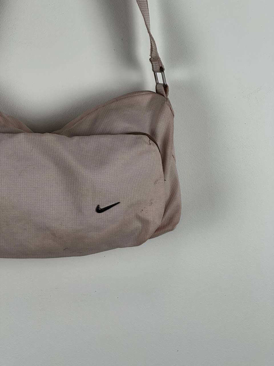 Nike × Vintage Vintage Pink Woman's Nike Crossbody Bag Size ONE SIZE - 4 Thumbnail