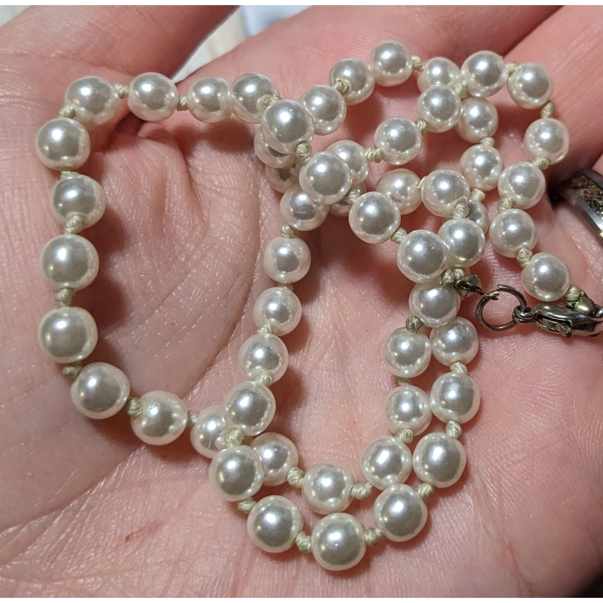 Other Simple Casual White Faux Pearl Necklace Size ONE SIZE - 4 Thumbnail