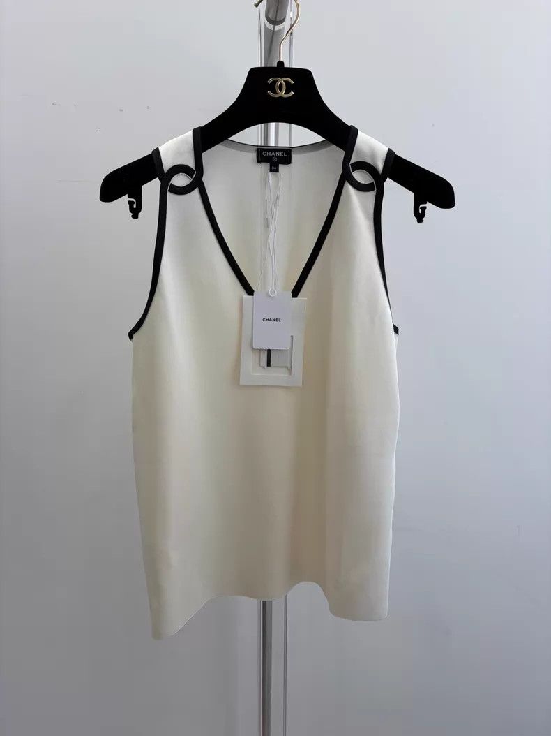Chanel Chanel Logo double c top vest Size XXS / US 00 / IT 34 - 1 Thumbnail