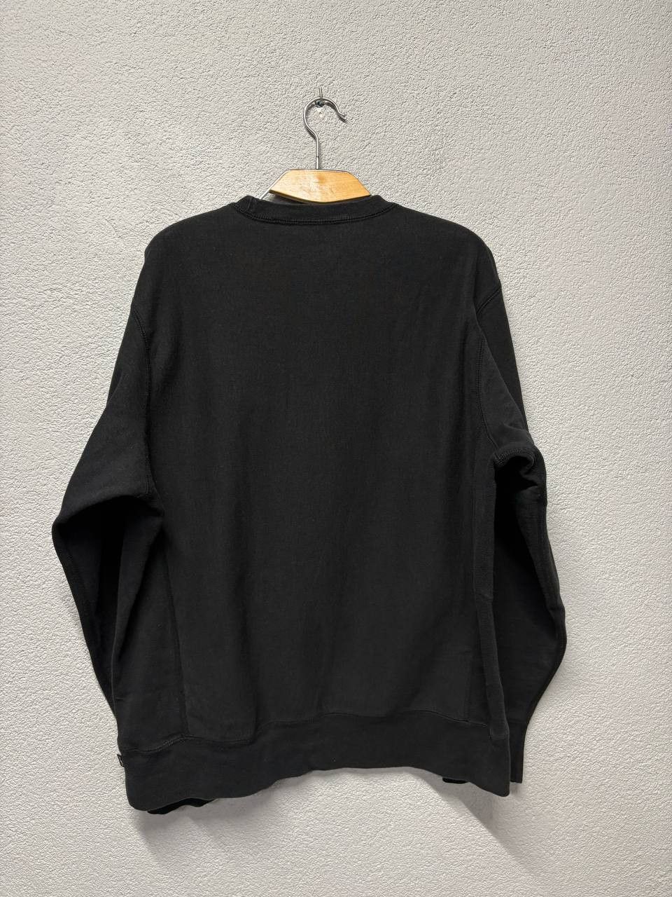 Supreme Supreme sweatshirt made in Canada size L Size US L / EU 52-54 / 3 - 10 Thumbnail