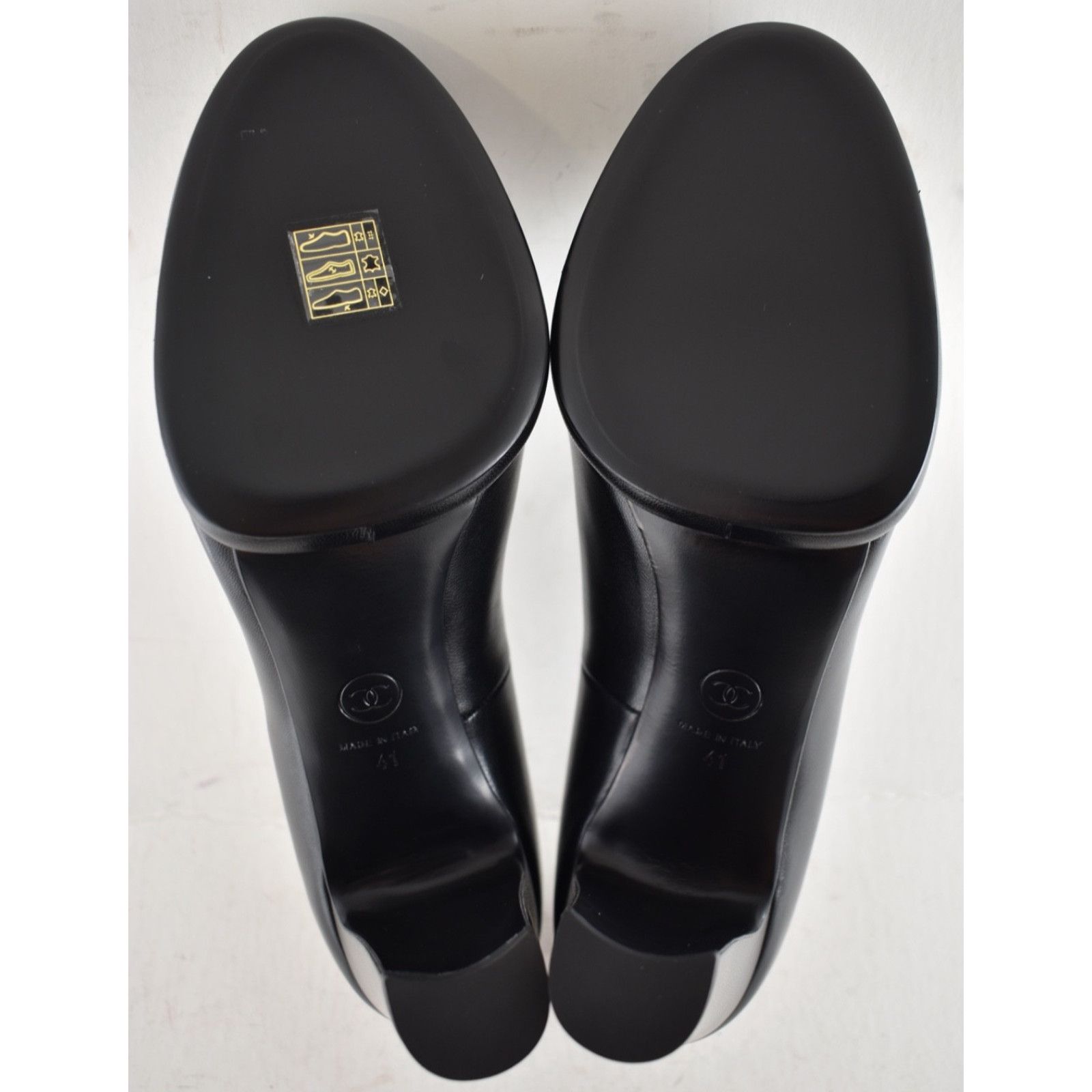 Chanel Chanel 24B Black CC Logo Mary Jane Platform Pumps 41 Size US 10 / IT 40 - 16 Thumbnail