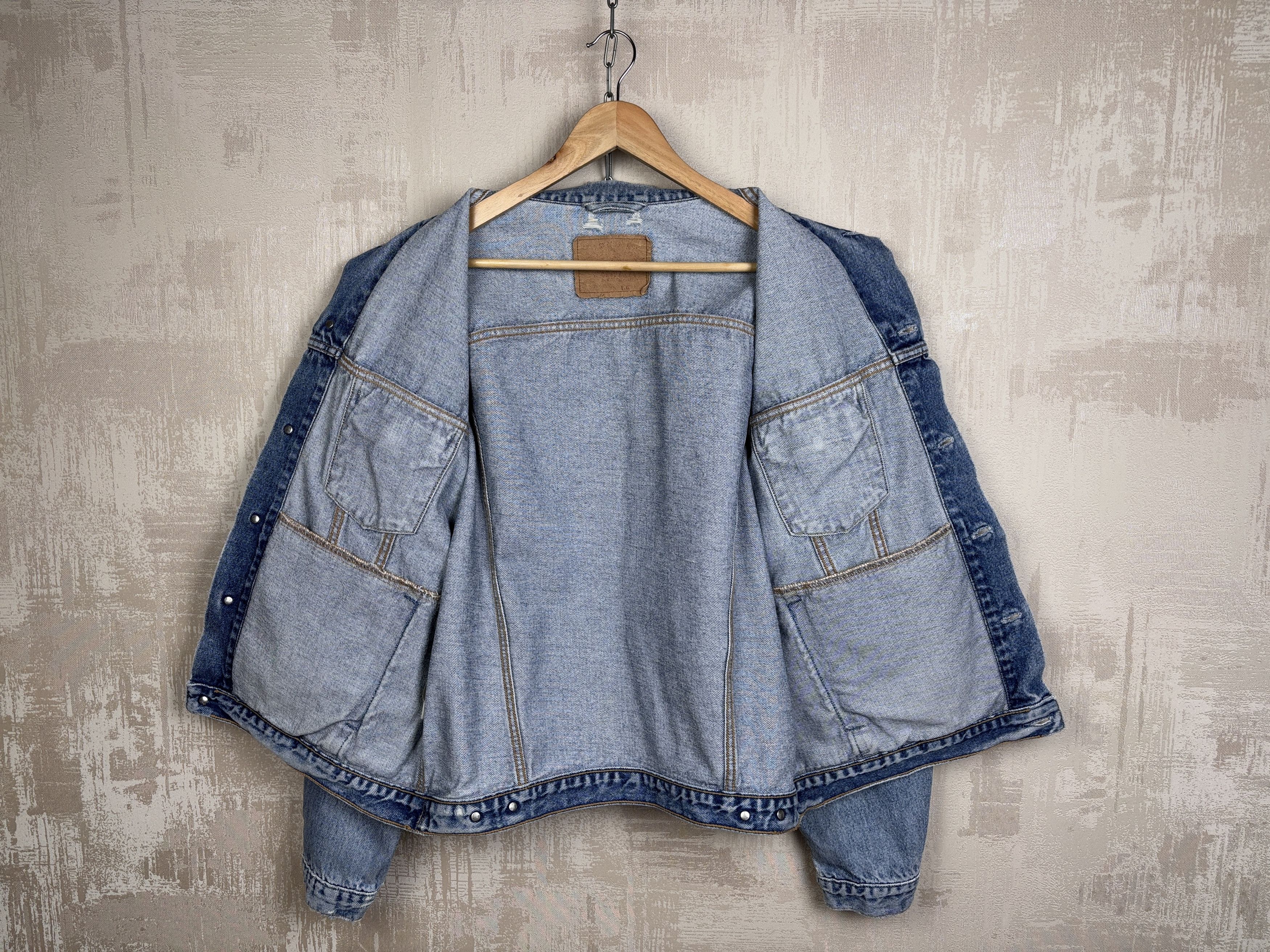 Levi's Vintage Levi's 70503 02 Distressed Denim Trucker Jacket Size US XL / EU 56 / 4 - 22 Thumbnail