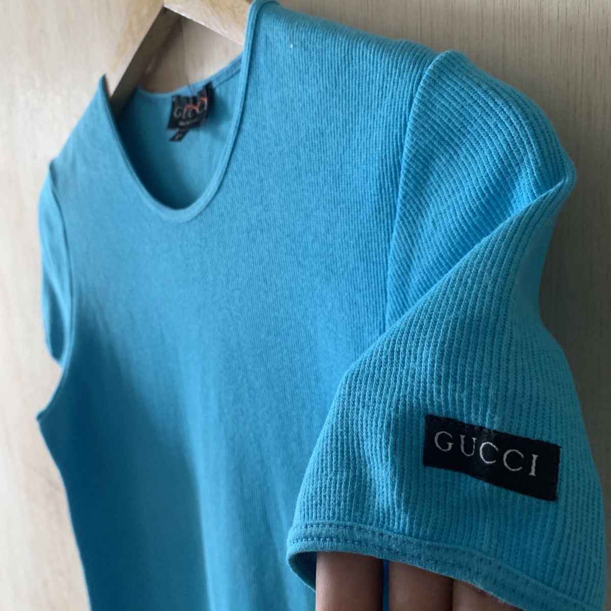 Vintage Gucci Blue Fitted Tees