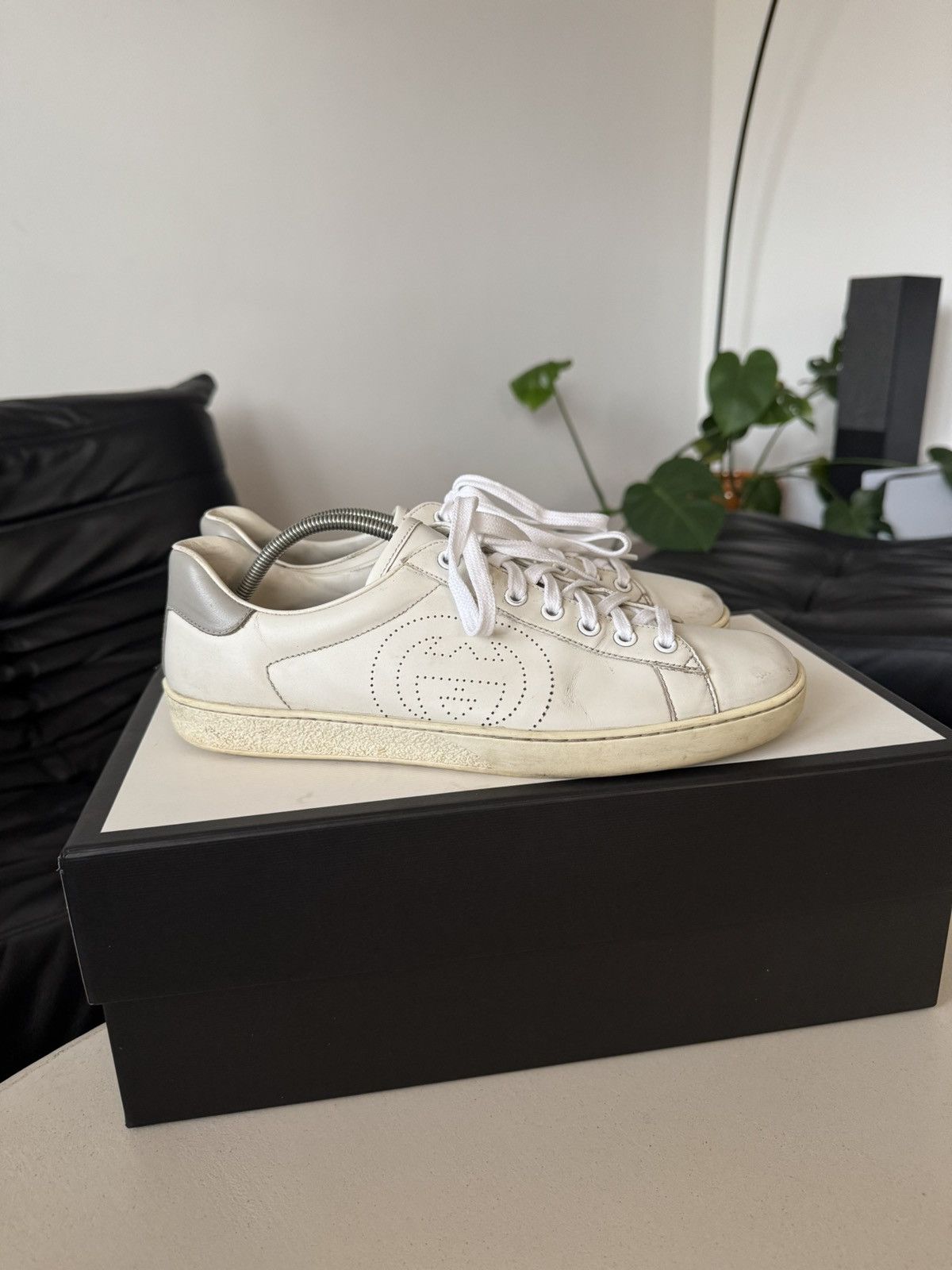 Gucci Gucci Ace Low White Leather Sneakers Designer Luxury Hype Size US 7 / EU 40 - 3 Thumbnail