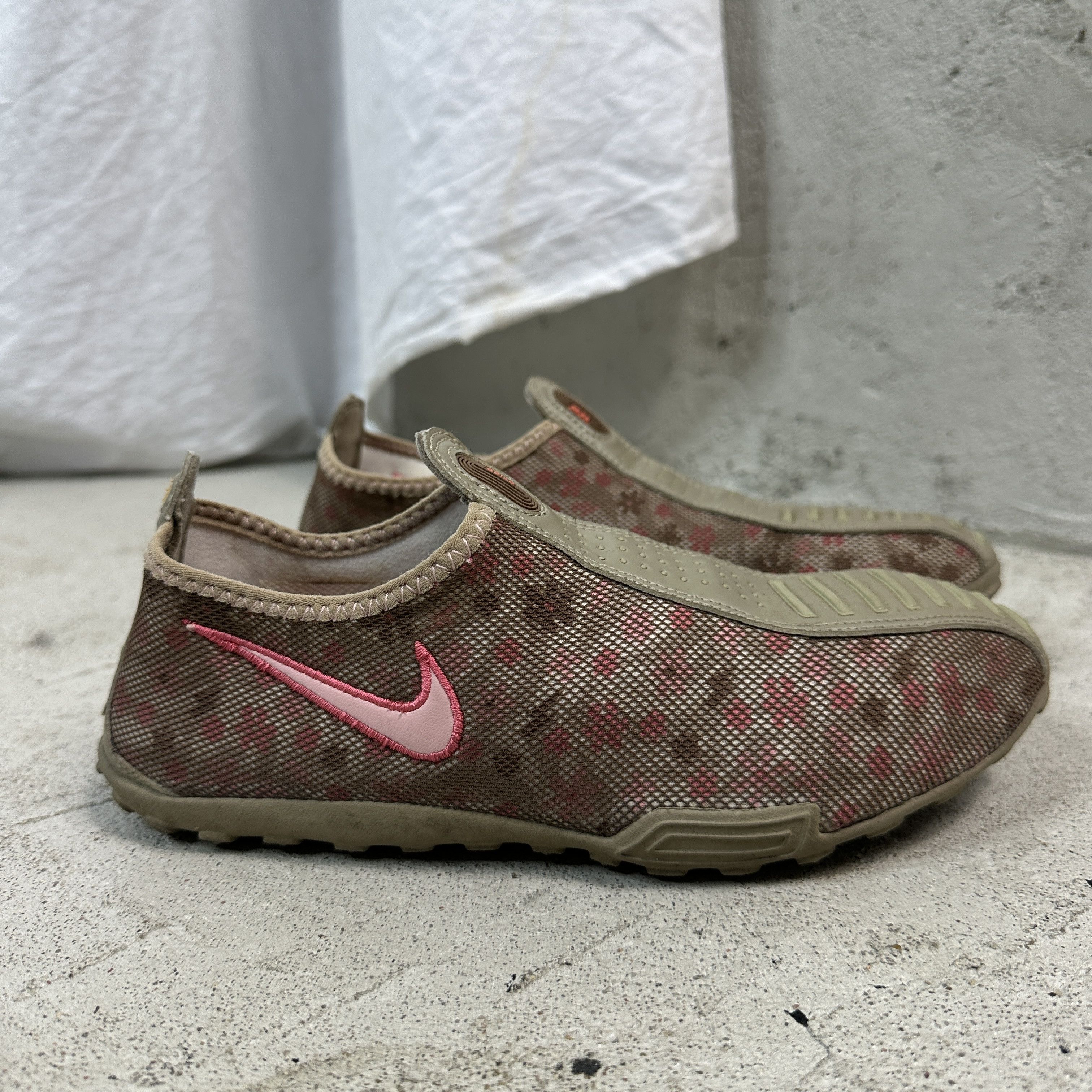 Nike × Vintage Vintage Nike Y2K Sneakers Size US 8 / IT 38 - 3 Thumbnail