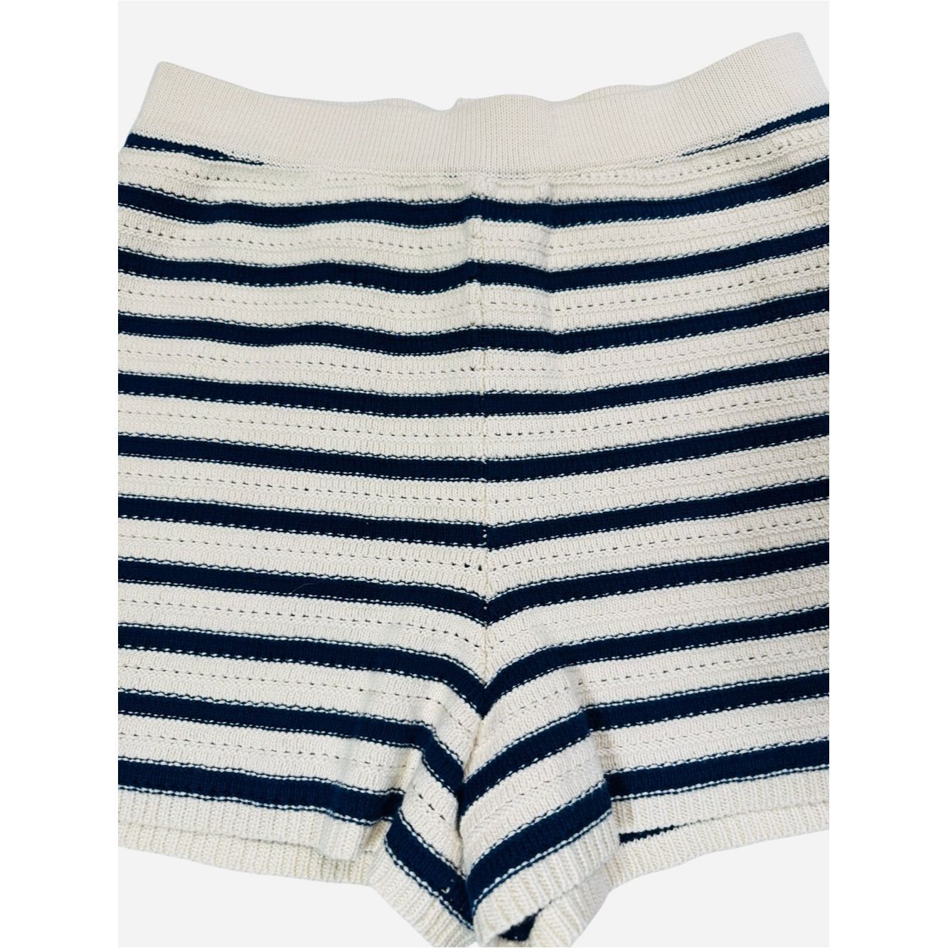 French Connection NWT New French Connection Lumi Mozart Crochet Short Ercu Mi Size 32" / US 10 / IT 46 - 4 Thumbnail