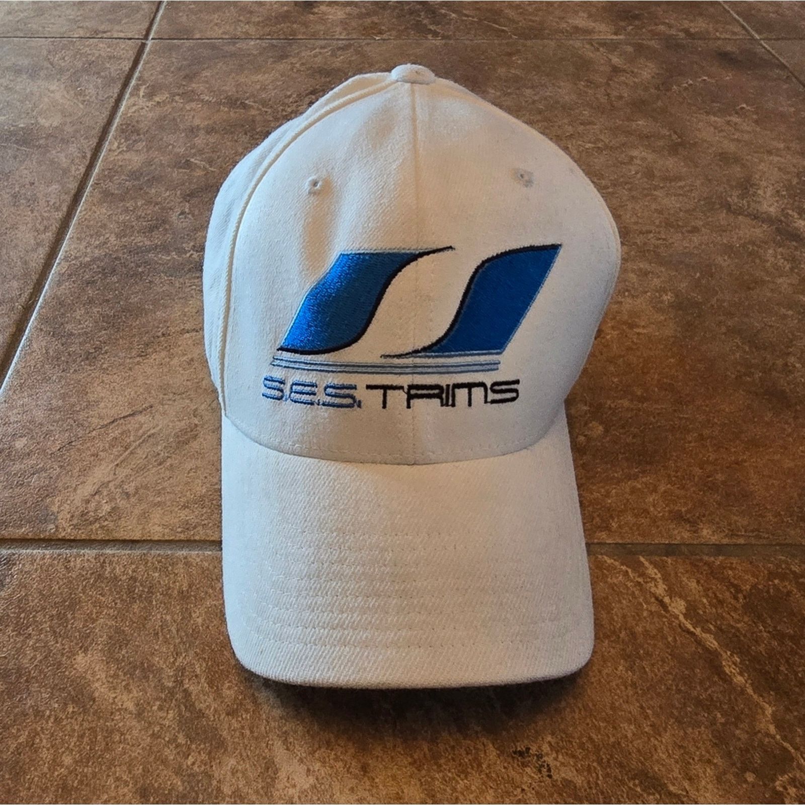Other White | YUPOONG | S.E.S. Trims Flexfit Hat Size ONE SIZE - 2 Thumbnail