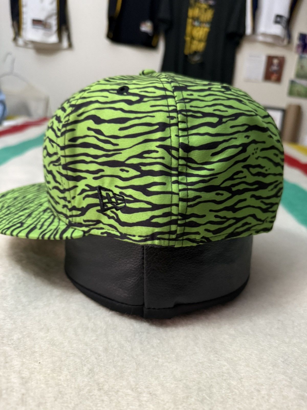 Jeremy Scott 2013 Jeremy Scott New Era Green Tiger Stripe Hat Size 8 Size ONE SIZE - 8 Thumbnail