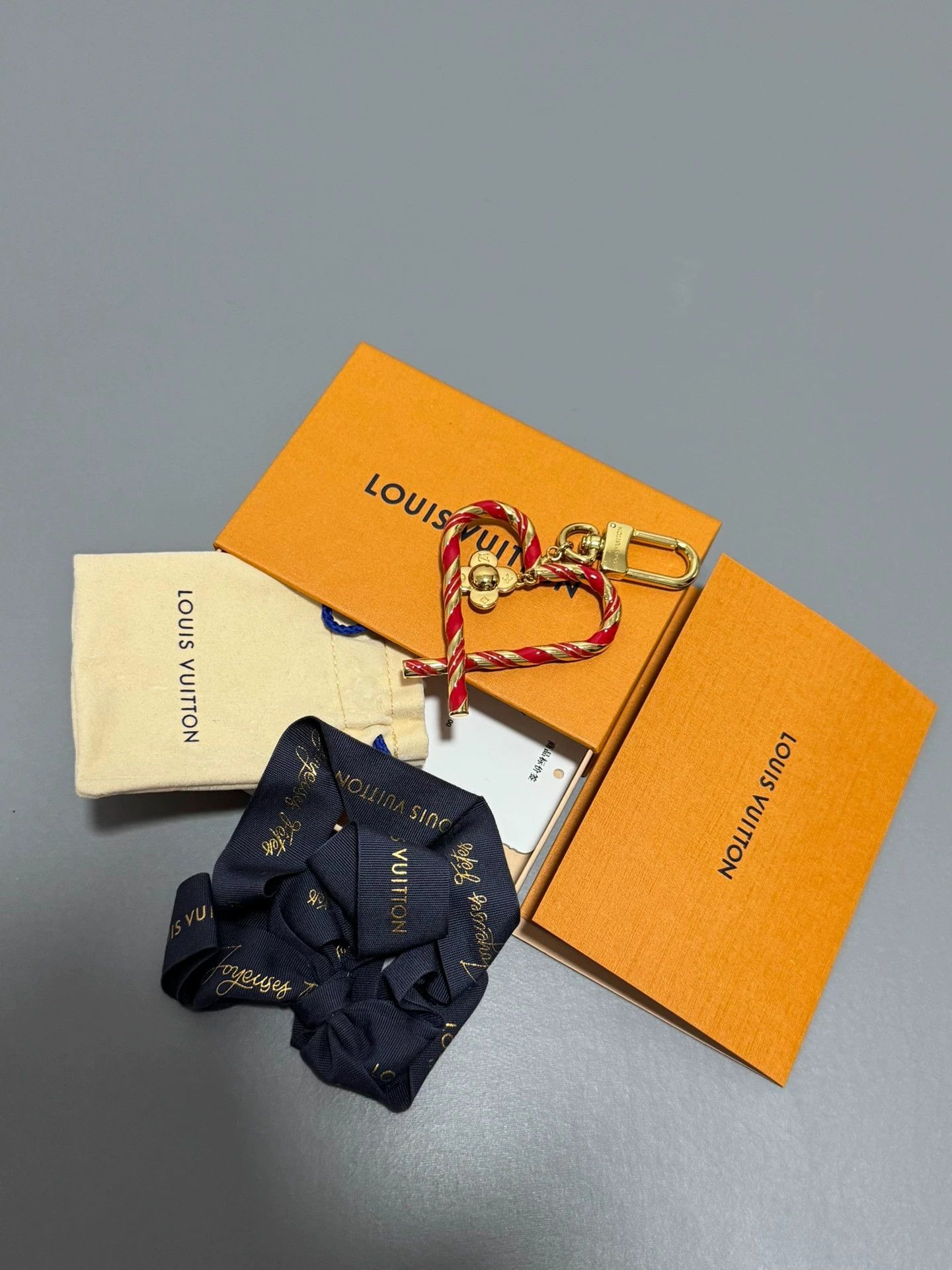 Louis Vuitton LV 2024 Xmas Limited New Bag Charm Full Acc Size ONE SIZE - 2 Thumbnail