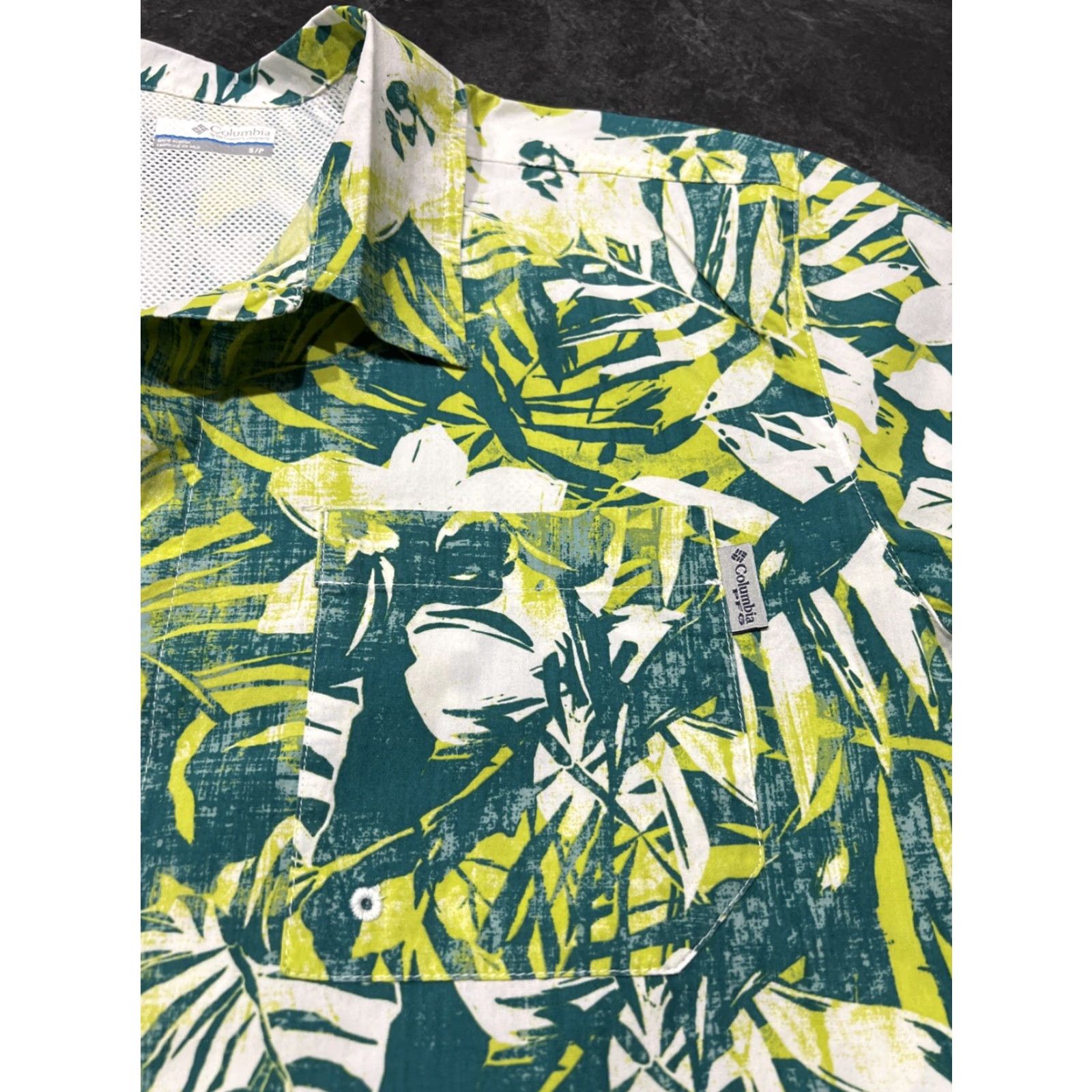 Vintage COLUMBIA PFG Fishing Shirt Men's XL Short Sleeve Yellow Floral Button-Up Outdoor Vented Lightweight Breathable Size US XL / EU 56 / 4 - 3 Thumbnail