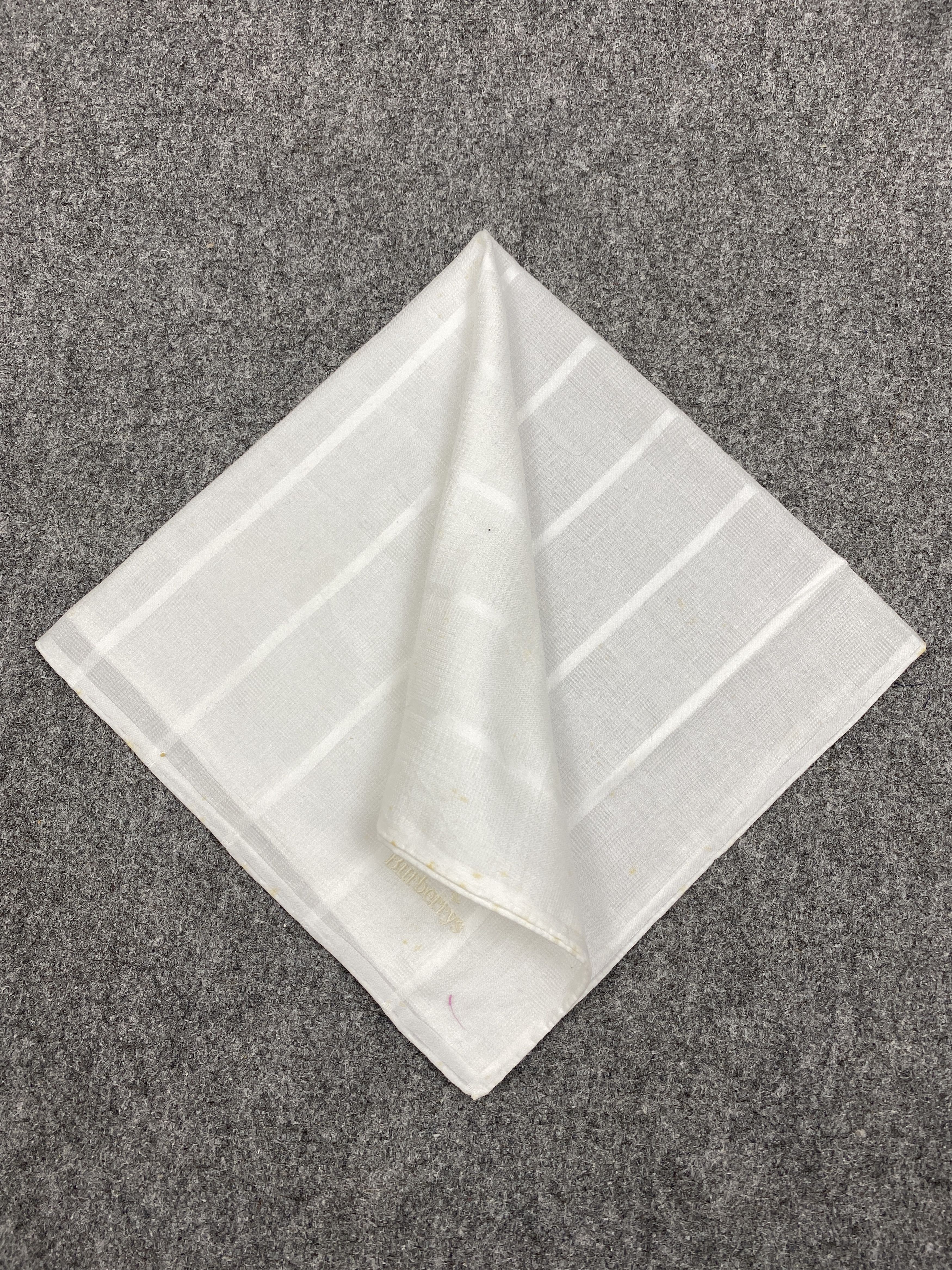 Burberry Burberrys Handkerchief / Bandana / Neckerchief HKC0274 Size ONE SIZE - 3 Thumbnail