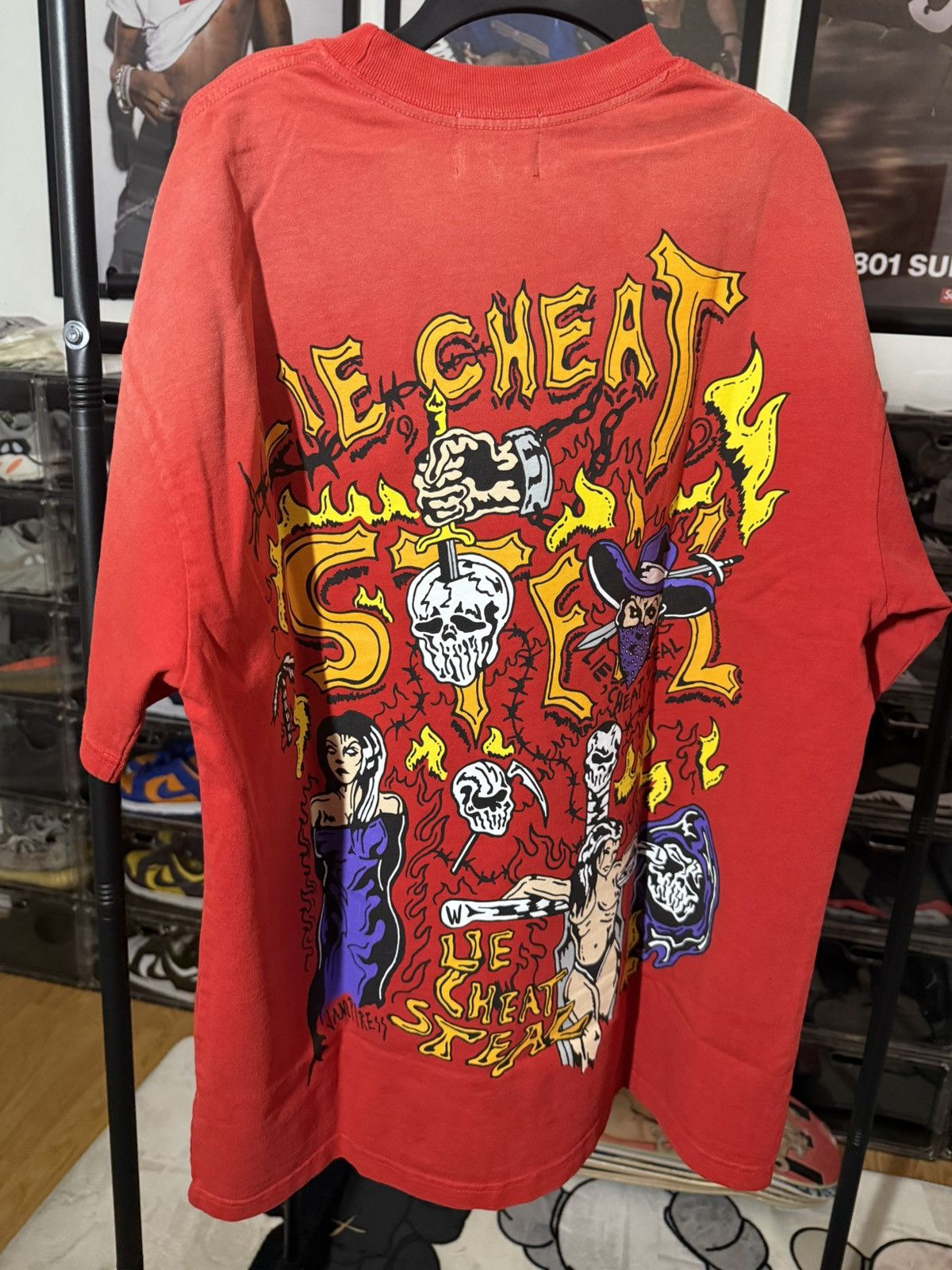 Warren Lotas Warren Lotas lie cheat steal t-shirt Size US L / EU 52-54 / 3 - 7 Thumbnail
