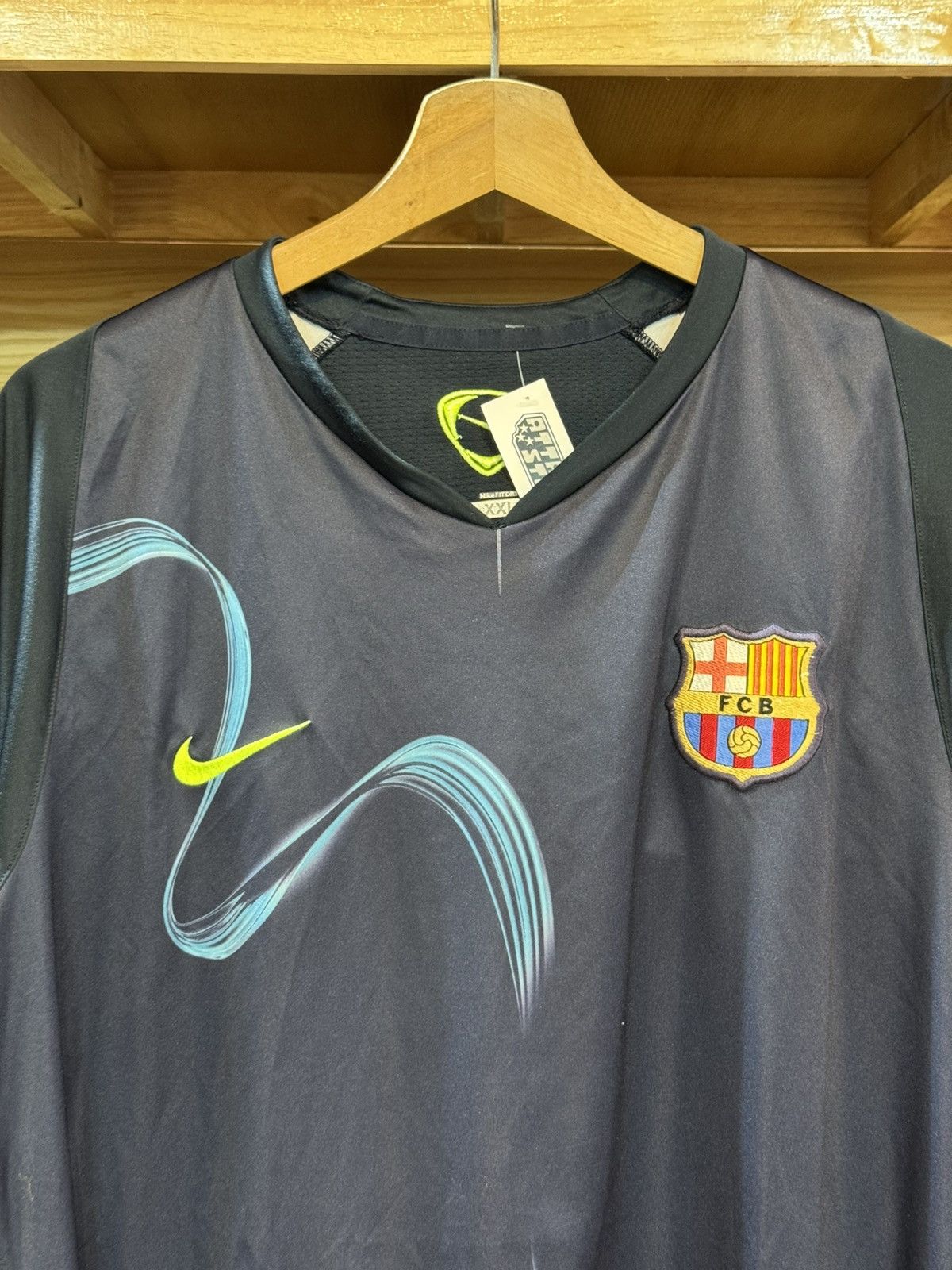 Vintage Vintage Barcelona 2008-09 Nike Total90 Training Jersey Size US XXL / EU 58 / 5 - 3 Thumbnail