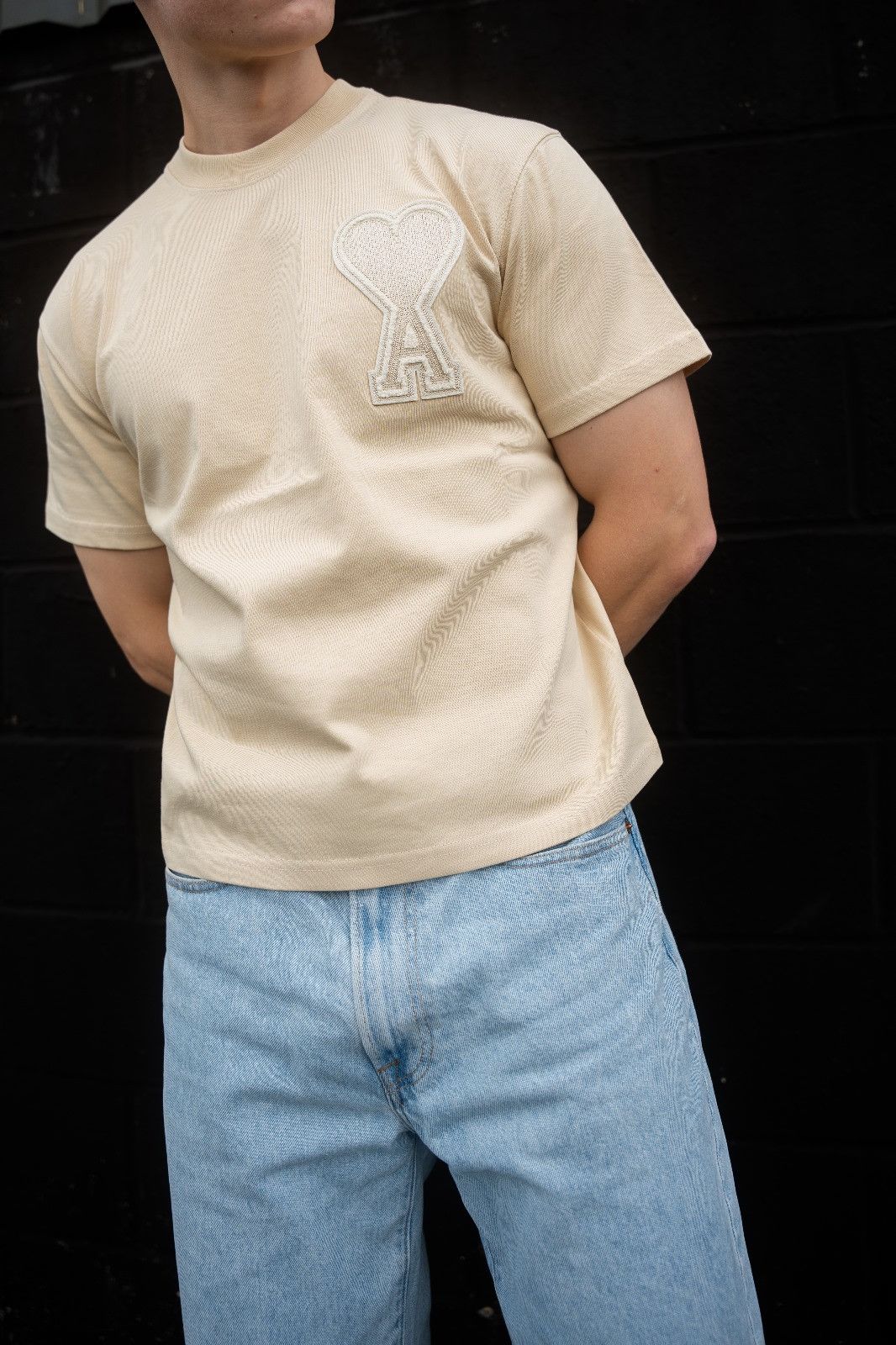 AMI SSENSE Exclusive Beige Ami de Couer Logo Oversized T-Shirt Size XS / US 0-2 / IT 36-38 - 2 Thumbnail