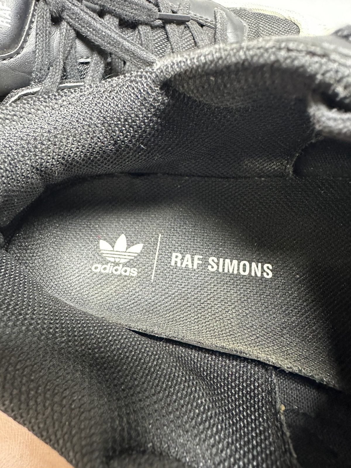 Adidas × Raf Simons ADIDAS — RAF SIMONS OZWEEGO BLACK/WHITE Size US 7 / IT 37 - 14 Thumbnail