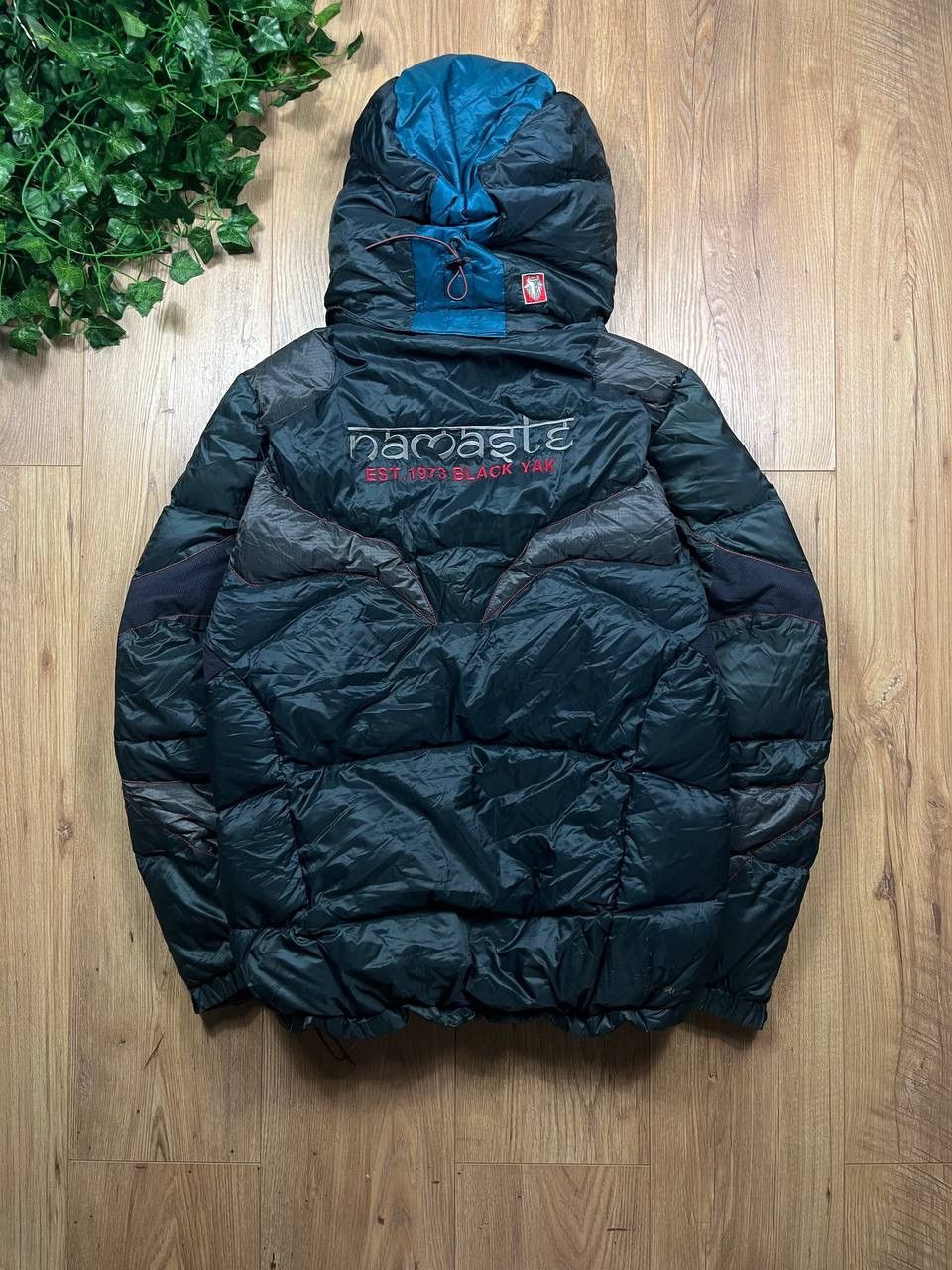 BLACKYAK 00’s BLACK YAK ARCHIVE PUFFER DOWN RARE JACKET GORCPORE Size US M / EU 48-50 / 2 - 2 Thumbnail