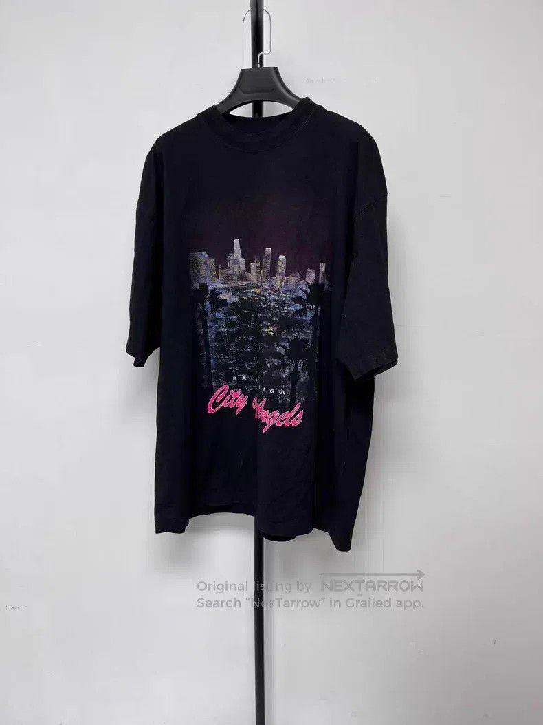 Balenciaga Balenciaga Printed Plain Round Neck Knit T-Shirt Size US XL / EU 56 / 4 - 1 Thumbnail