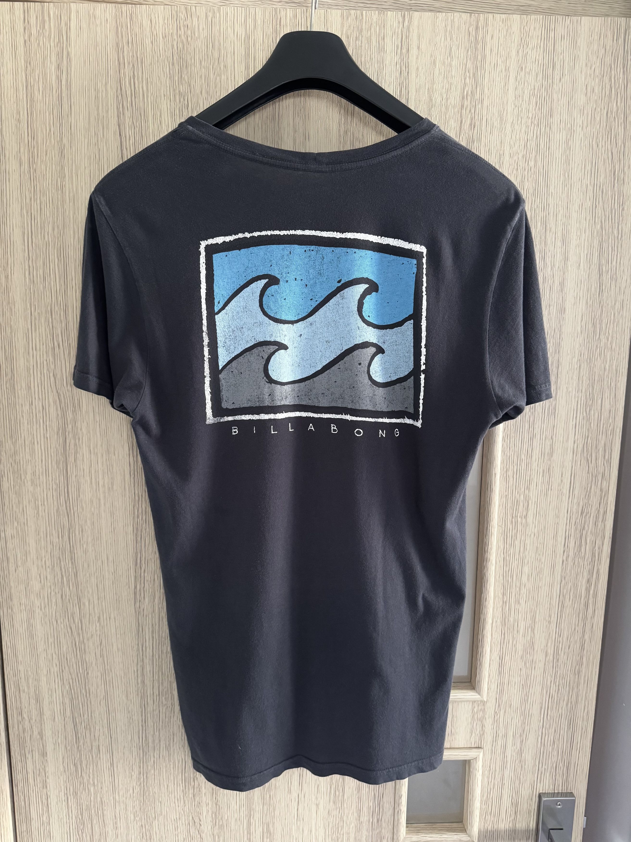 Billabong Vintage Billabong Australia Surfboards Pocket T-Shirt Size US M / EU 48-50 / 2 - 2 Thumbnail