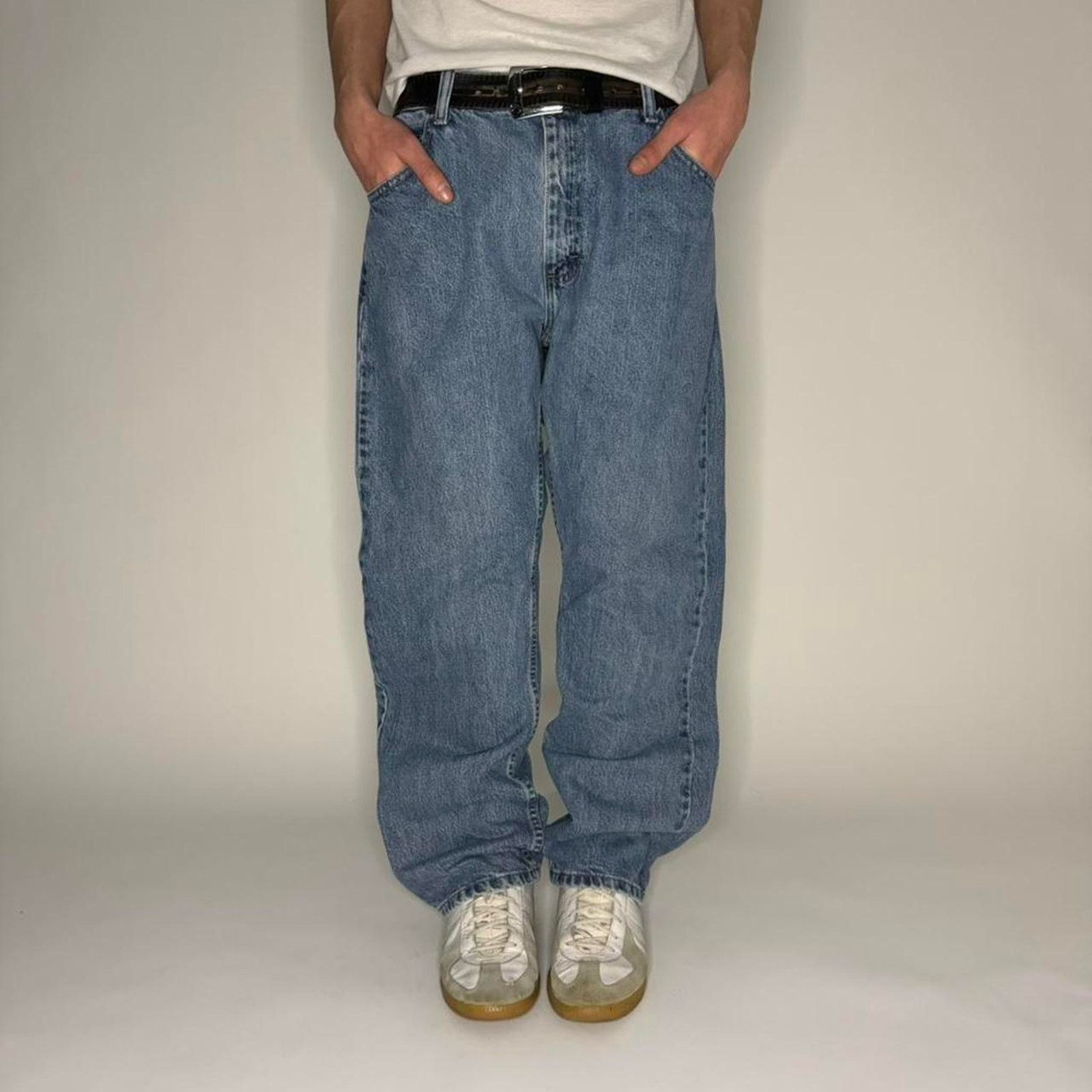 vintage 2000s relaxed baggy wide leg wrangler jeans