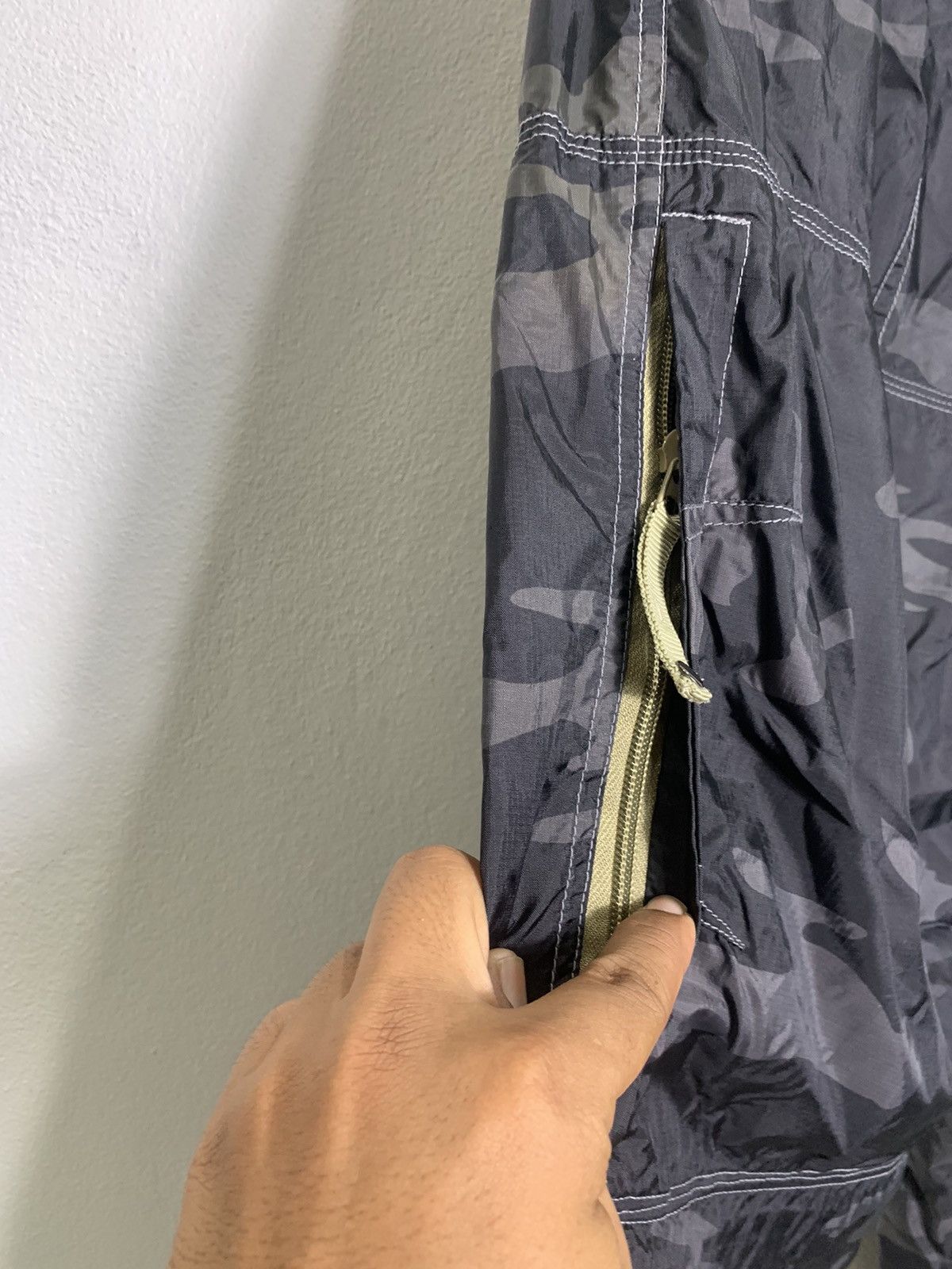 Hobo RARE!!!HOBO MULTIPOCKET NYLON BAGGY PANTS Size US 34 / EU 50 - 5 Thumbnail