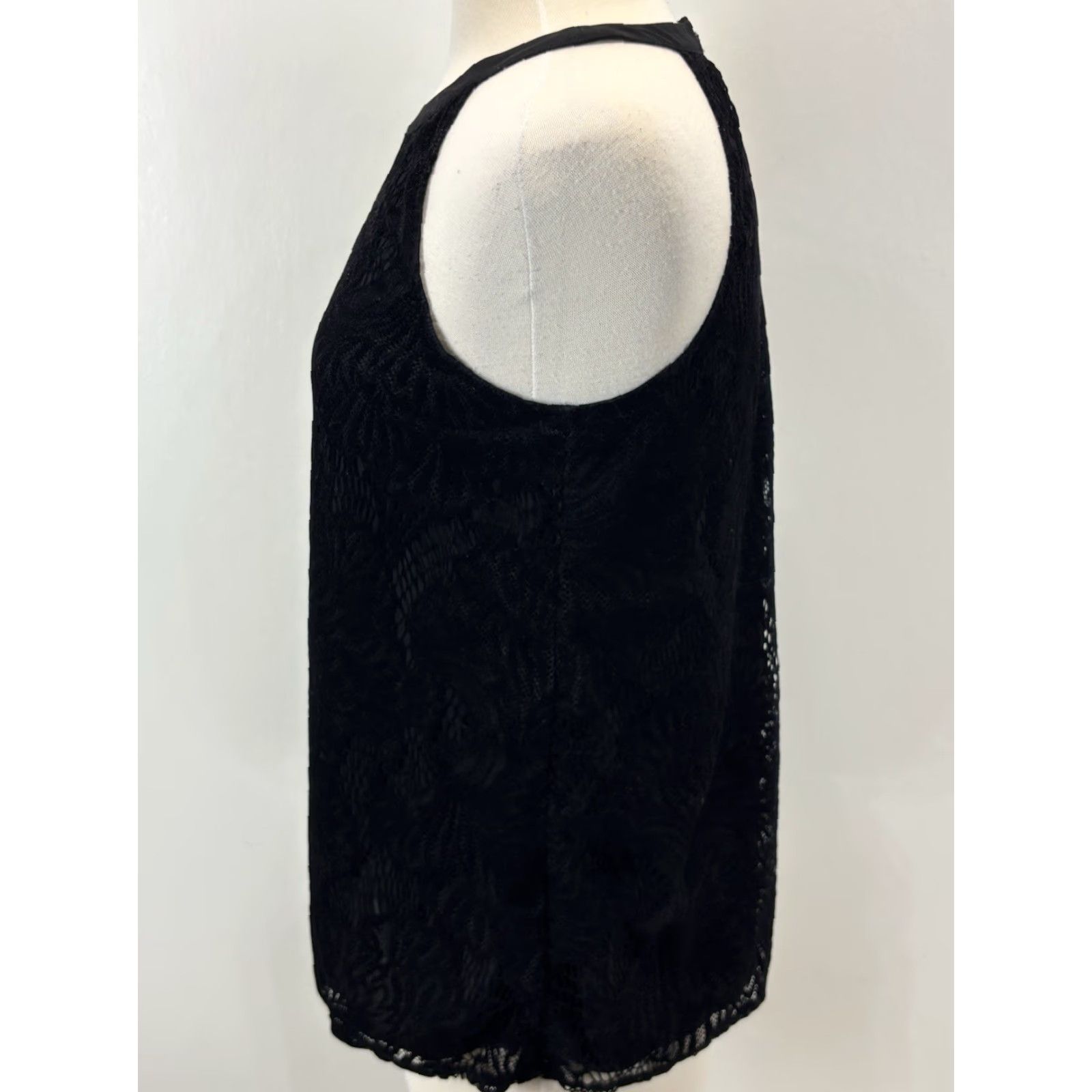 Loft LOFT velvet Burnout Halter Top Shirt Sz Small Black Whimsigoth Layered Size S / US 4 / IT 40 - 2 Thumbnail