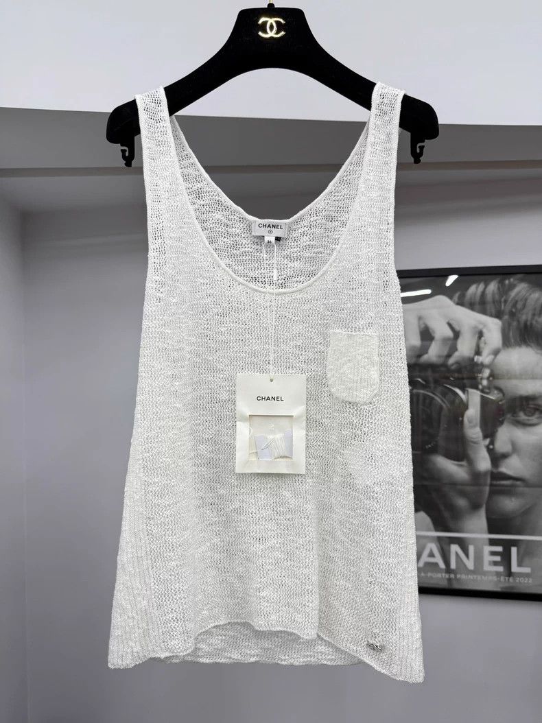 Chanel Chanel Beach series white pocket knitted vest Size XS / US 0-2 / IT 36-38 - 1 Thumbnail