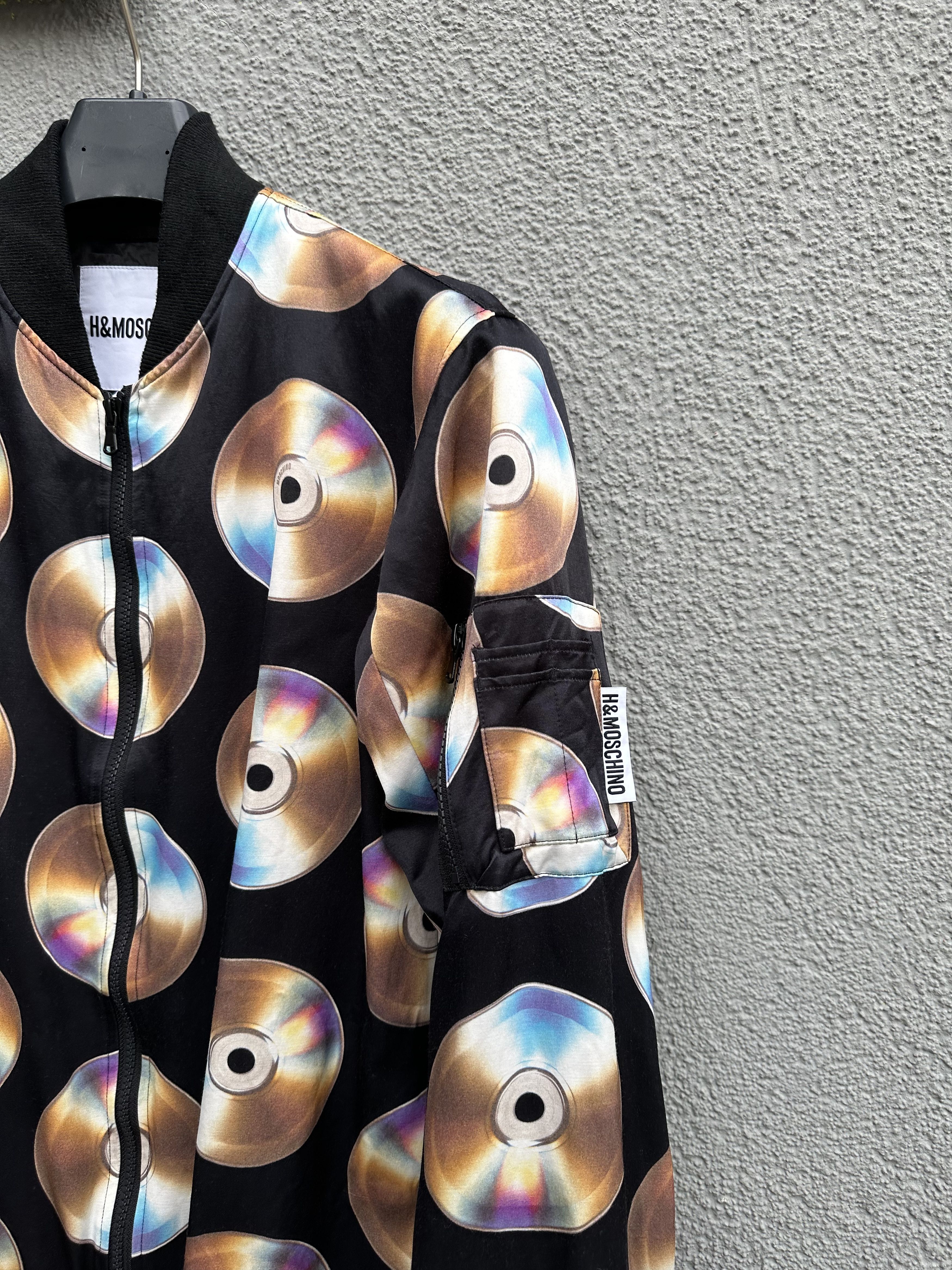 H&M × Moschino MOSCHINO H&M CD Disk Jacket Size XS / US 0-2 / IT 36-38 - 2 Thumbnail