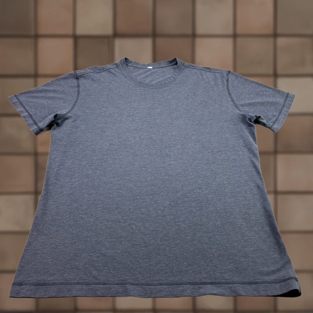 Lululemon Lululemon Commission Shirt Mens XL Blue Crew Neck Slim Fit Athleisure Shirt Size US XL / EU 56 / 4 - 1 Thumbnail