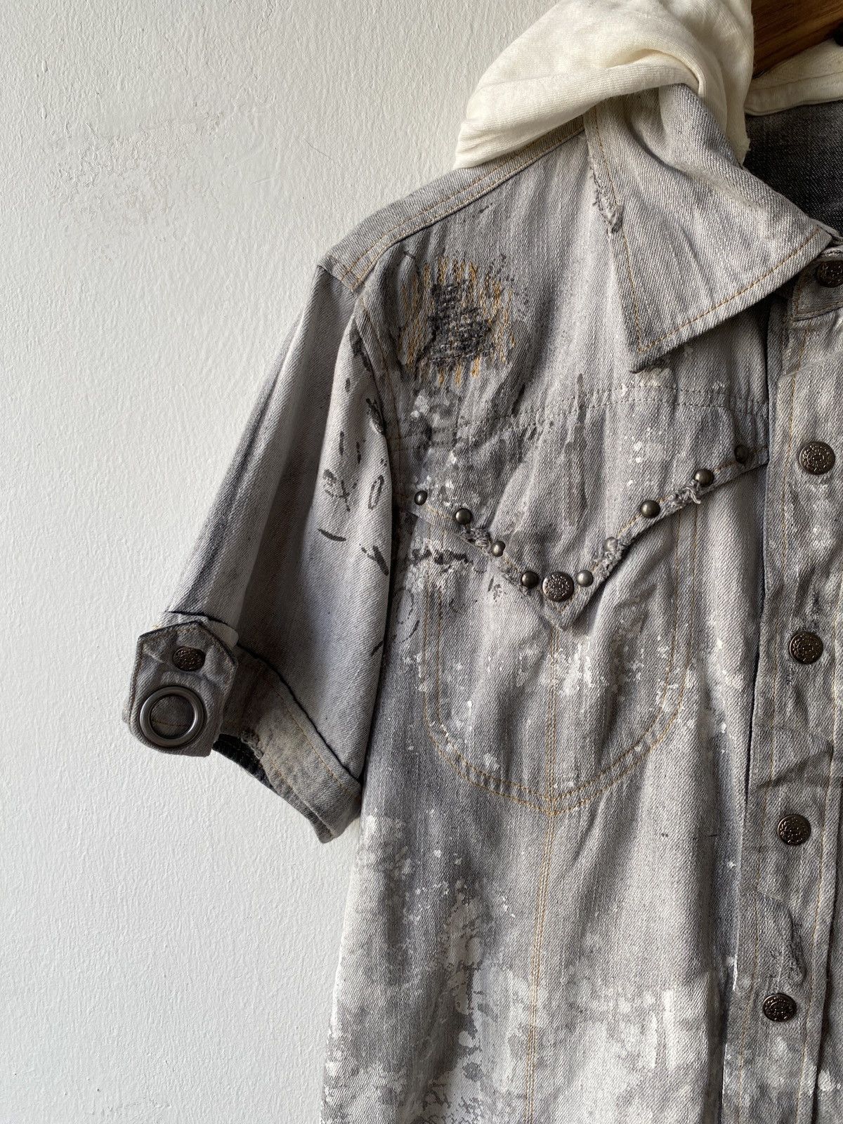 In The Attic × Japanese Brand In The Attic Removable Hoodie Design Distressed Shirt Size US M / EU 48-50 / 2 - 10 Thumbnail