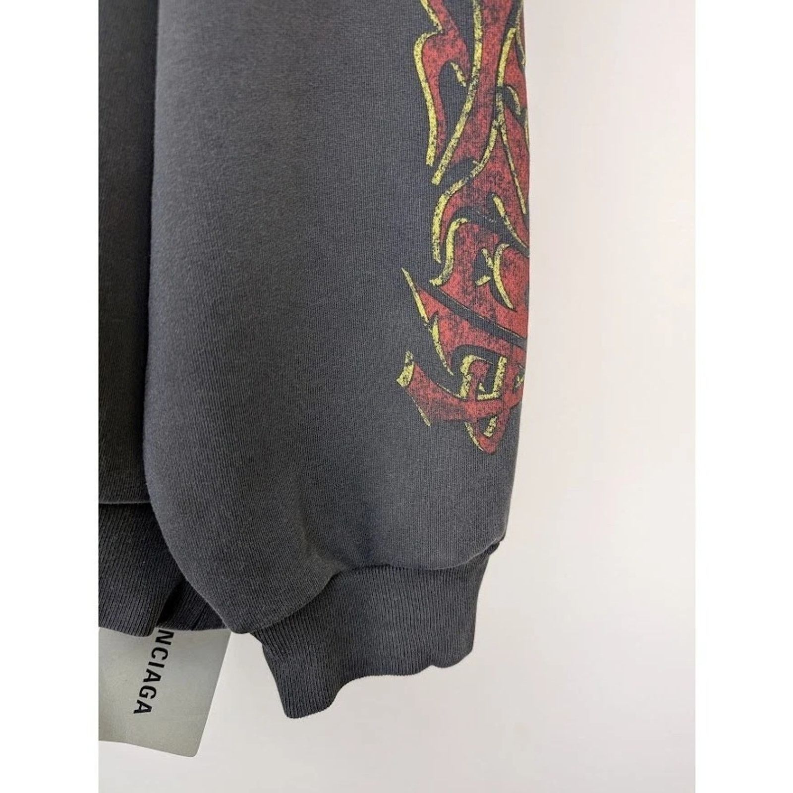 Balenciaga o1rshd1 Offshore Hoodie in Black Size US S / EU 44-46 / 1 - 8 Thumbnail