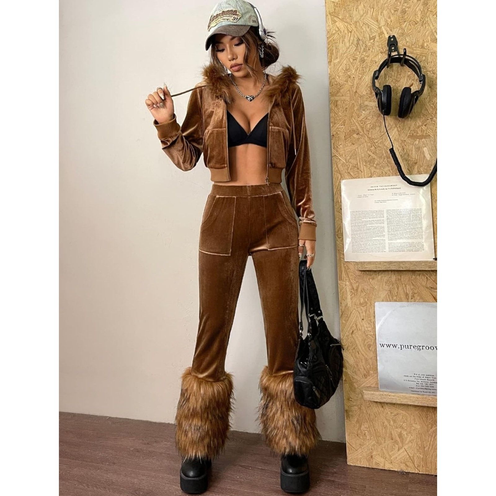 Other Rehab Lab Bell Bottom Furs Trim Corduroy Sexy Pants S Size 26" / US 2 / IT 38 - 1 Thumbnail