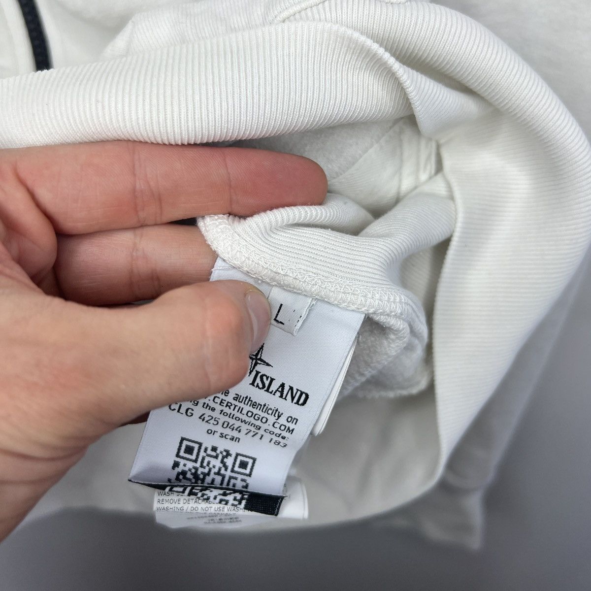 Stone Island Stone Island White Zip Sweatshirt Size US M / EU 48-50 / 2 - 8 Thumbnail
