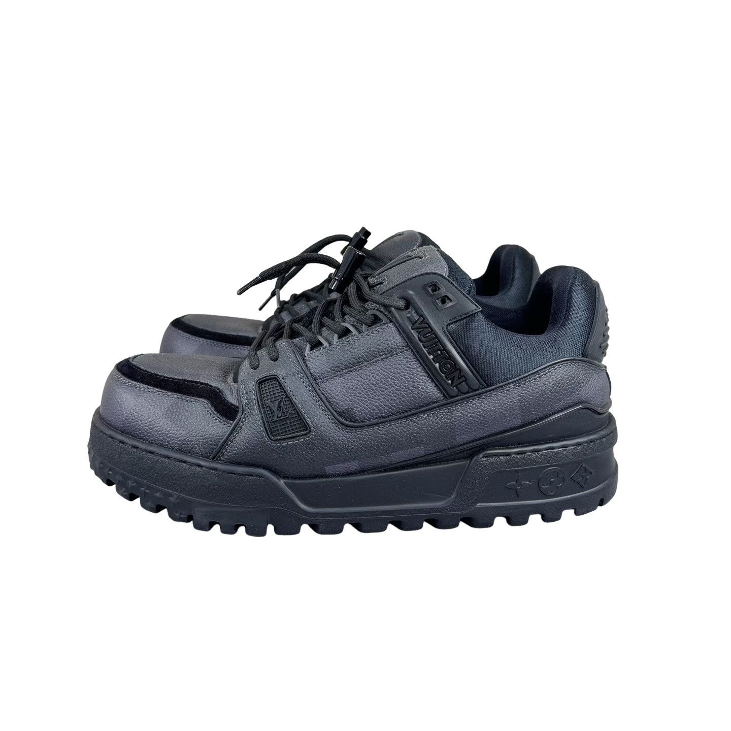 Louis Vuitton Louis Vuitton Trainer Sneakers Size 8.5 Size US 8.5 / EU 41-42 - 1 Thumbnail