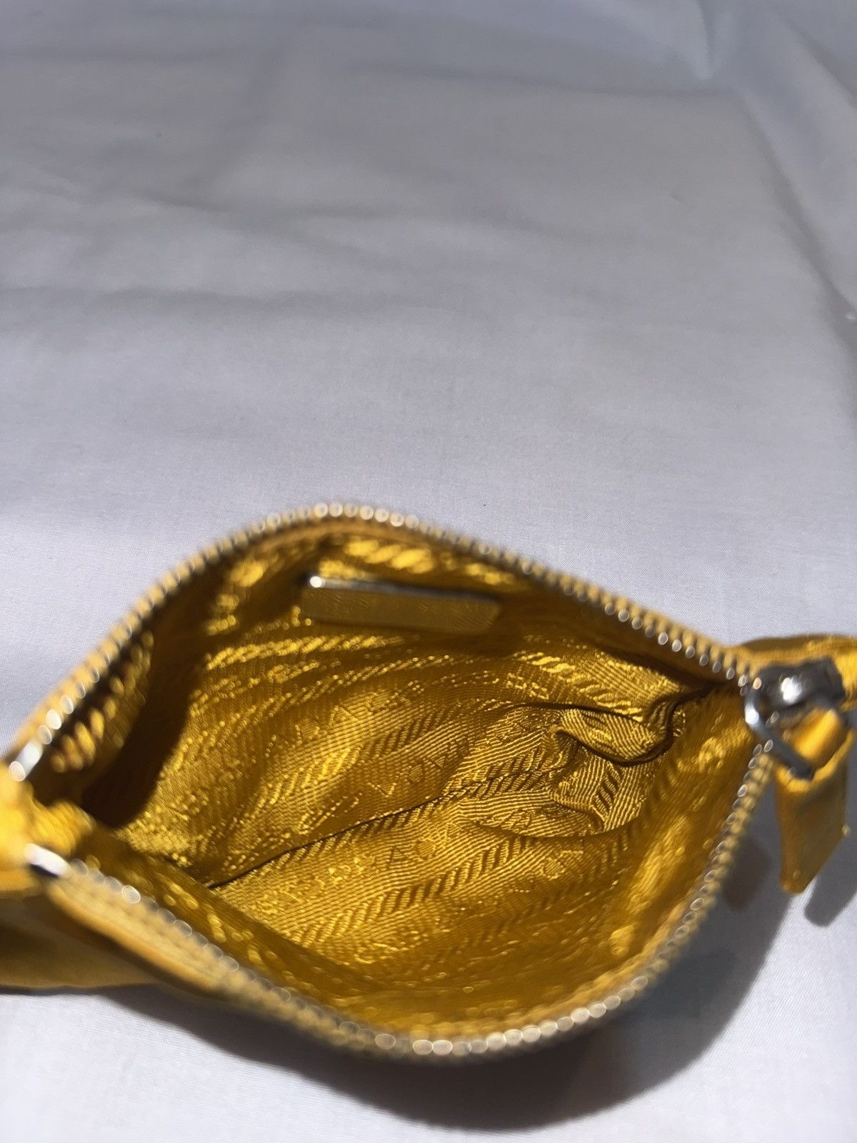 Prada Prada Pouch Clutch TESSUTO Giallo Fluo Nylon Neon Yellow Size ONE SIZE - 8 Thumbnail